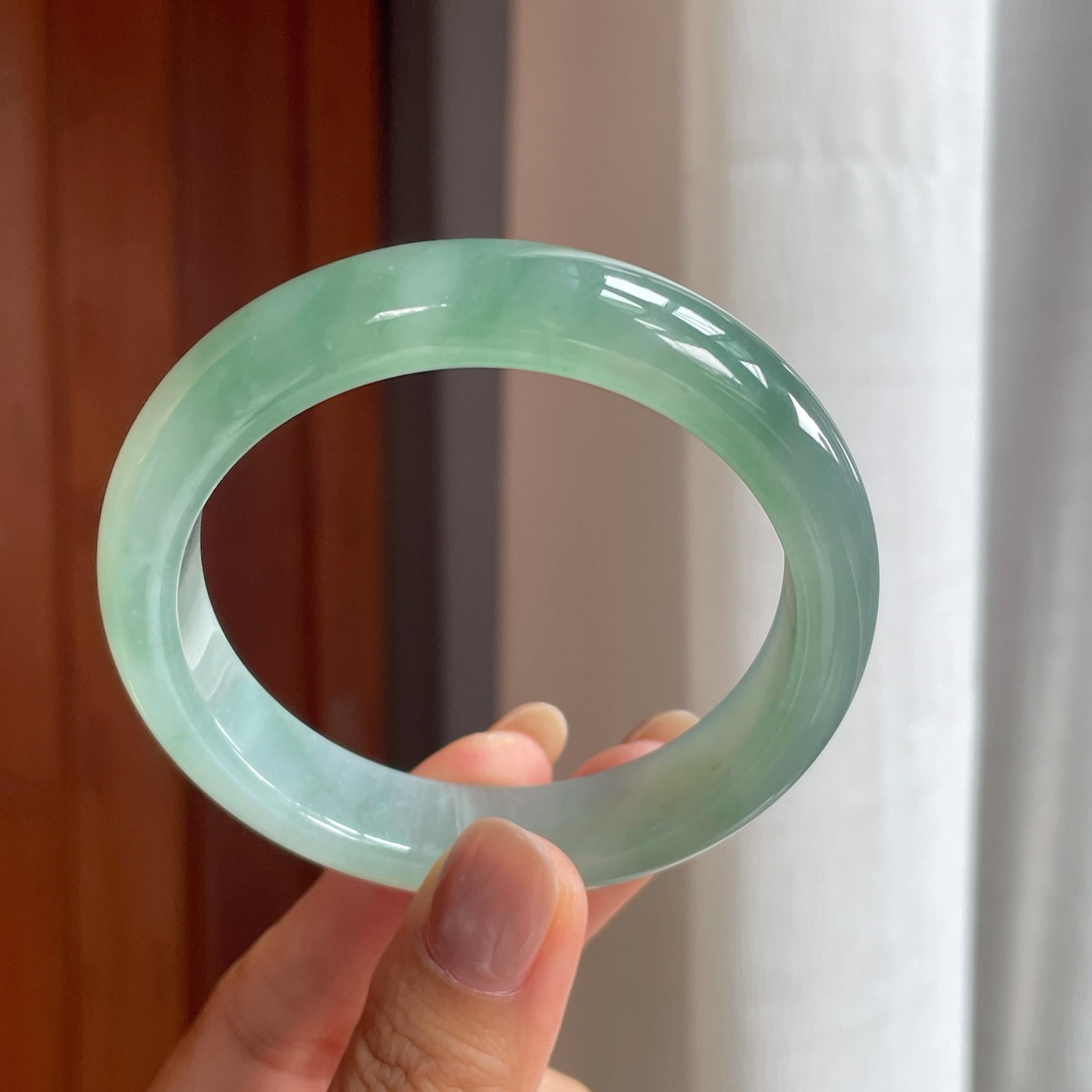 冰种湖水绿翡翠平安镯（57.2mm）（yc414540）