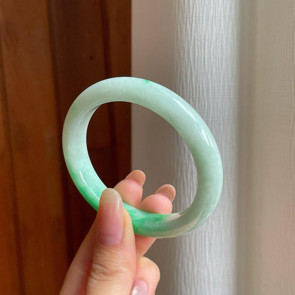 糯冰带色翡翠贵妃镯（53.4mm)（yc354334）
