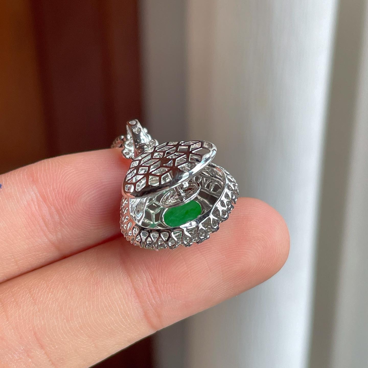 18k金钻镶糯冰带色翡翠佛公（yc255716）