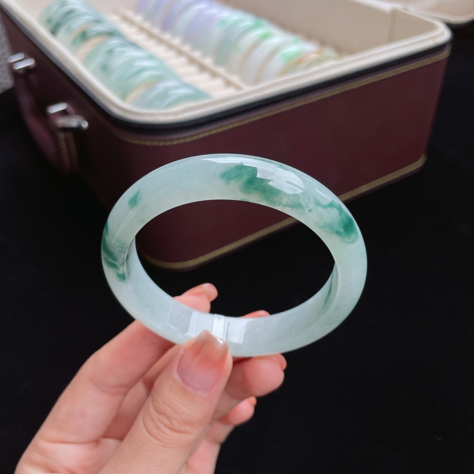 糯冰飘花正圈 翡翠手镯（56mm）（yc017392）