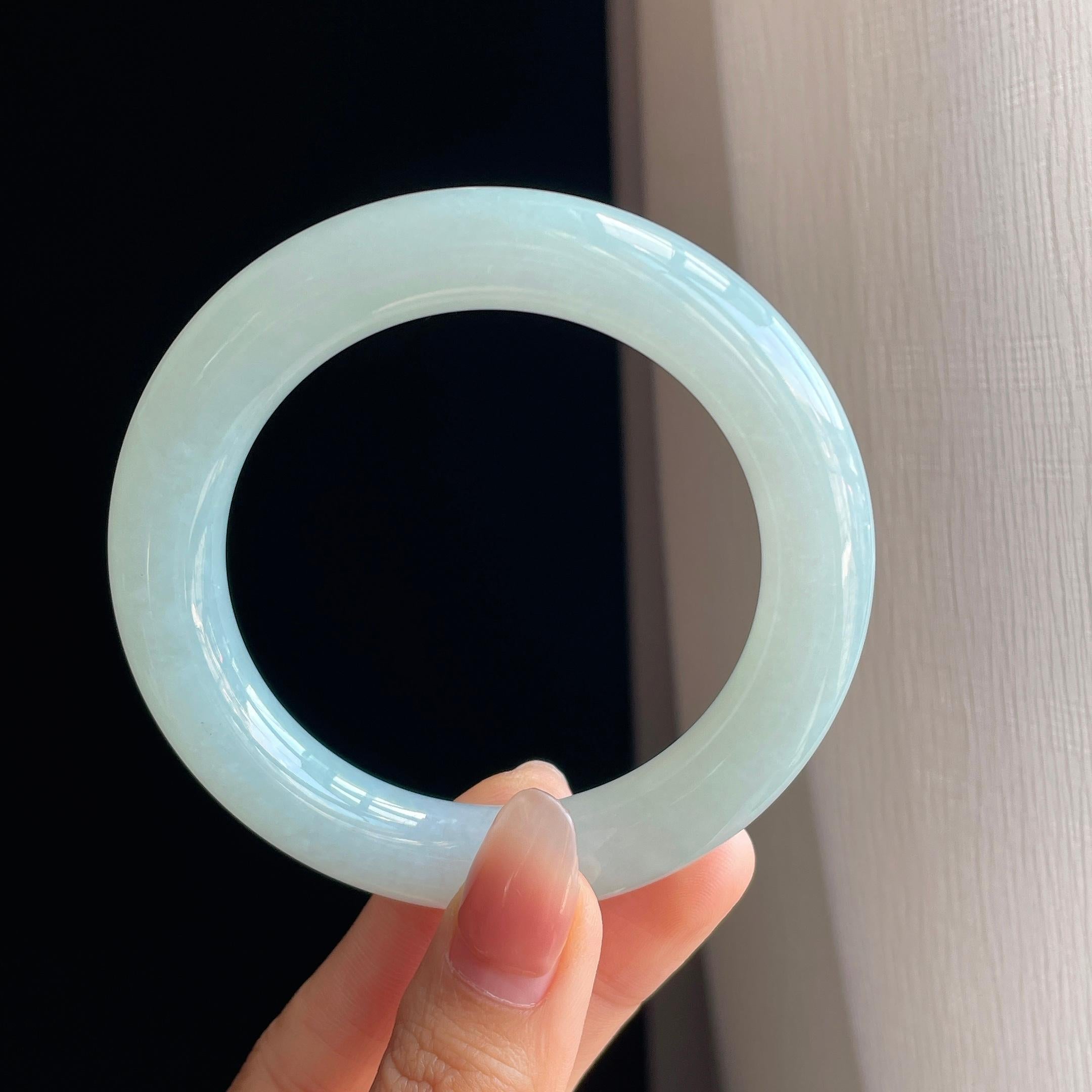 冰种晴底翡翠圆条手镯（56.2mm)（yc323766）