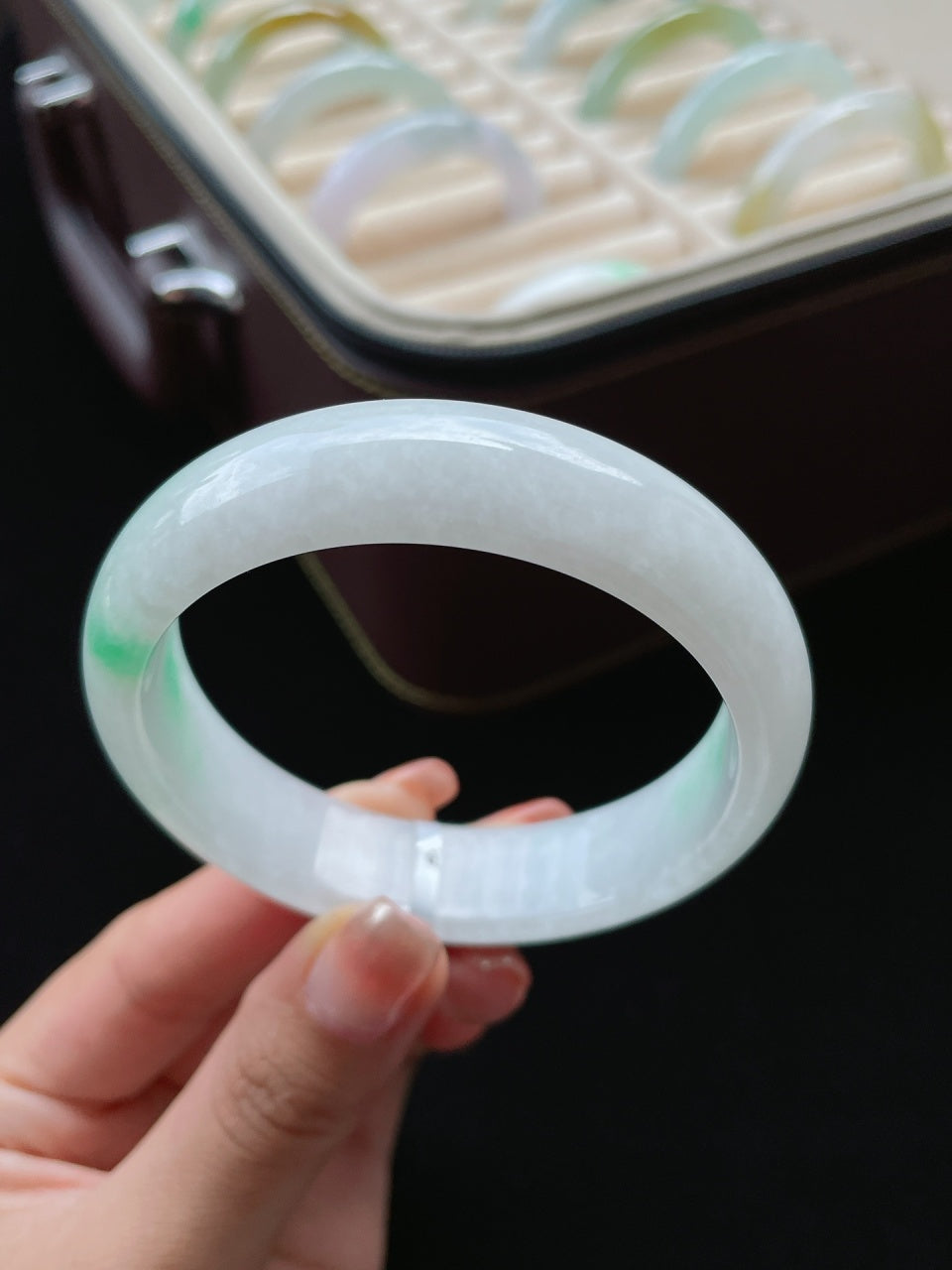 白底青正圈翡翠手镯（58mm）（yc016957）