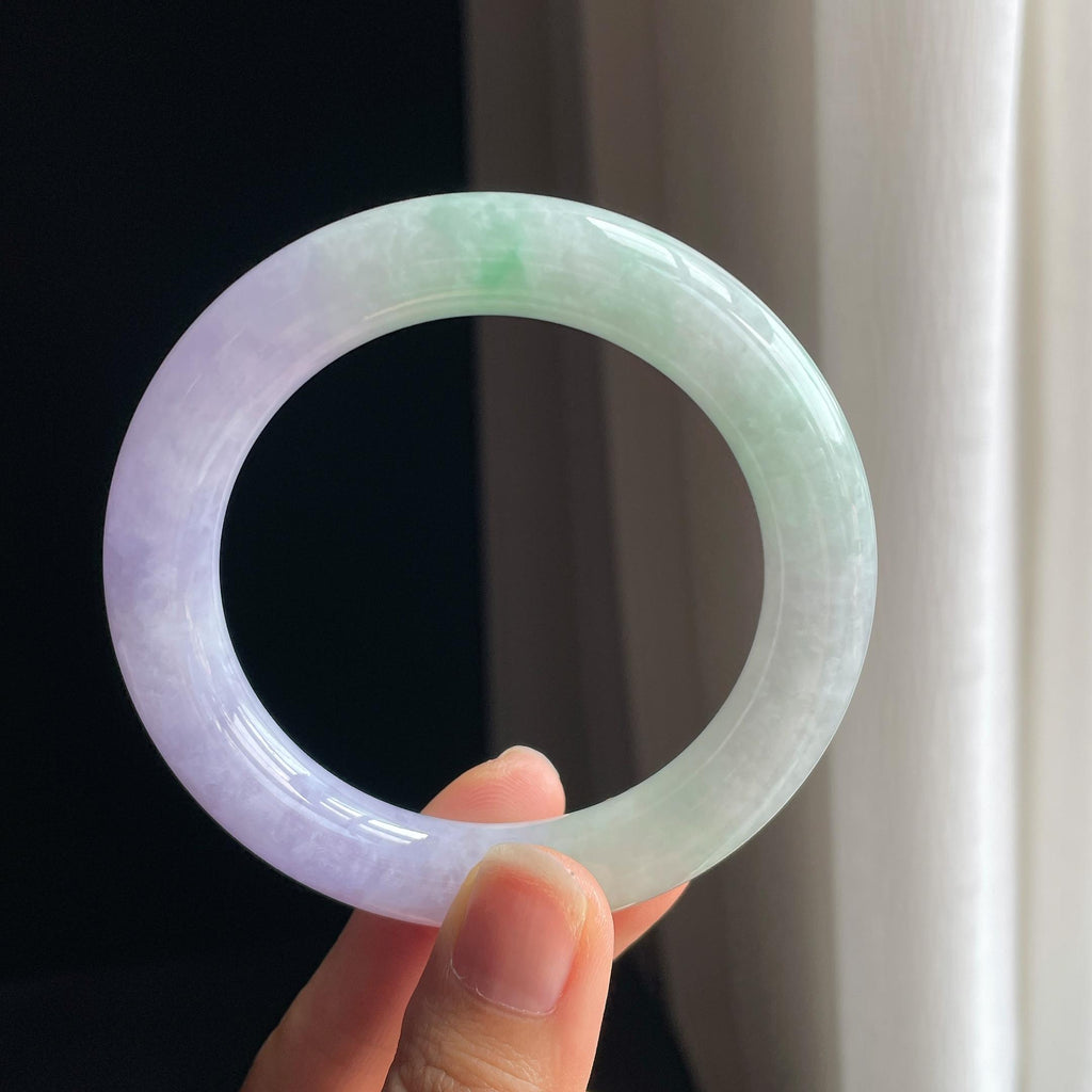 糯冰春带彩翡翠圆条手镯（55.2mm)（yc348941）