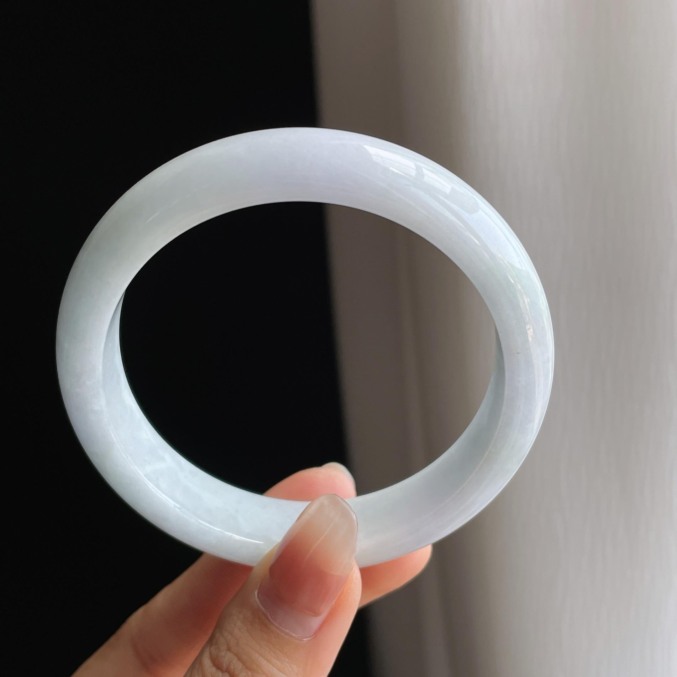 糯冰淡春底翡翠平安镯（59.6mm)（yc334675）