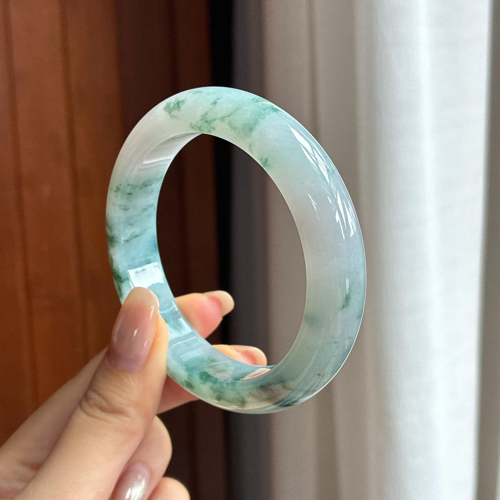 Vòng tay tròn bình an hạt mịn hoa bay, size 56, Ngọc phỉ thúy tự nhiên loại A Myanmar (yc450848)