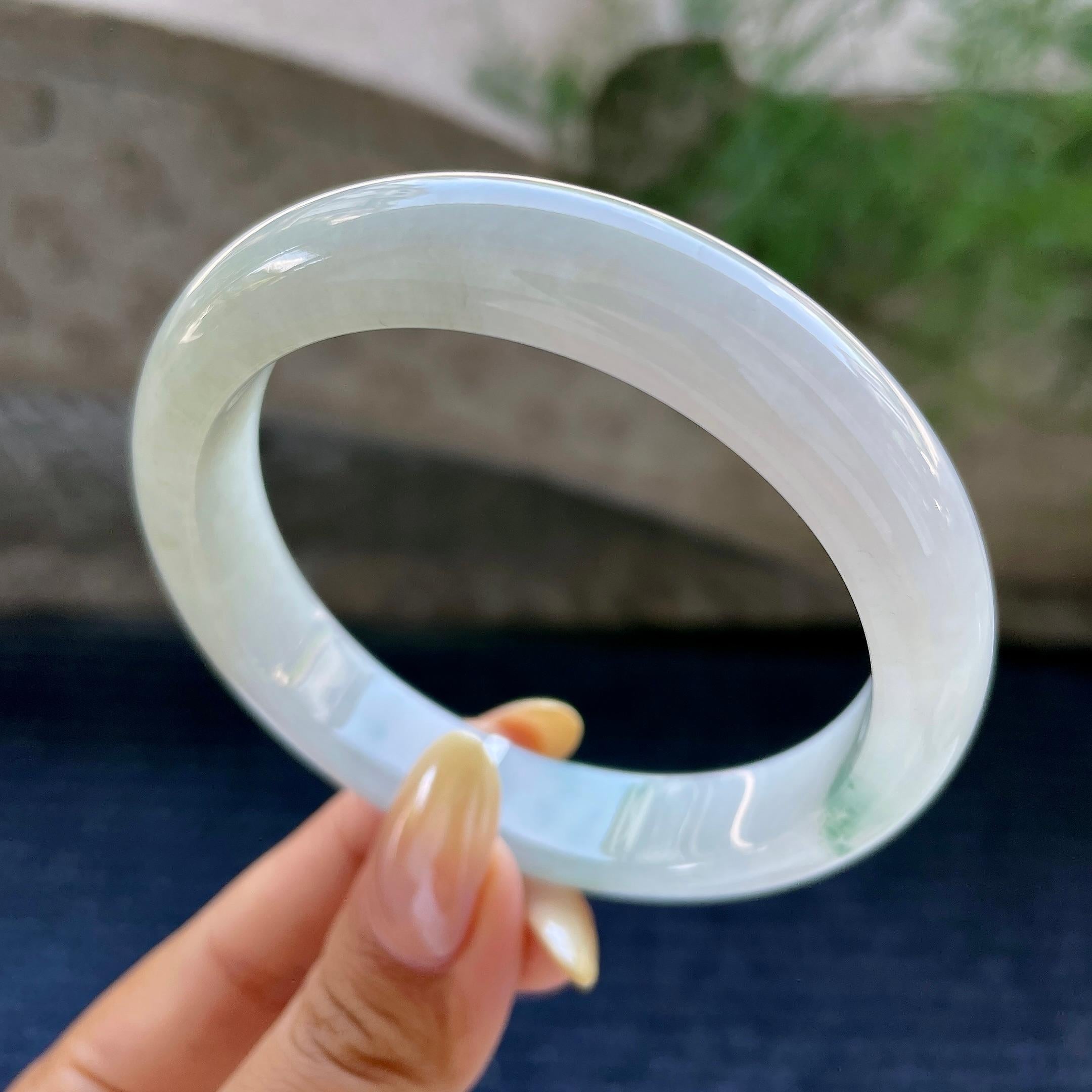 大圈口 细糯种飘花正圈平安镯60.1圈 天然缅甸A货翡翠（yc466828）
