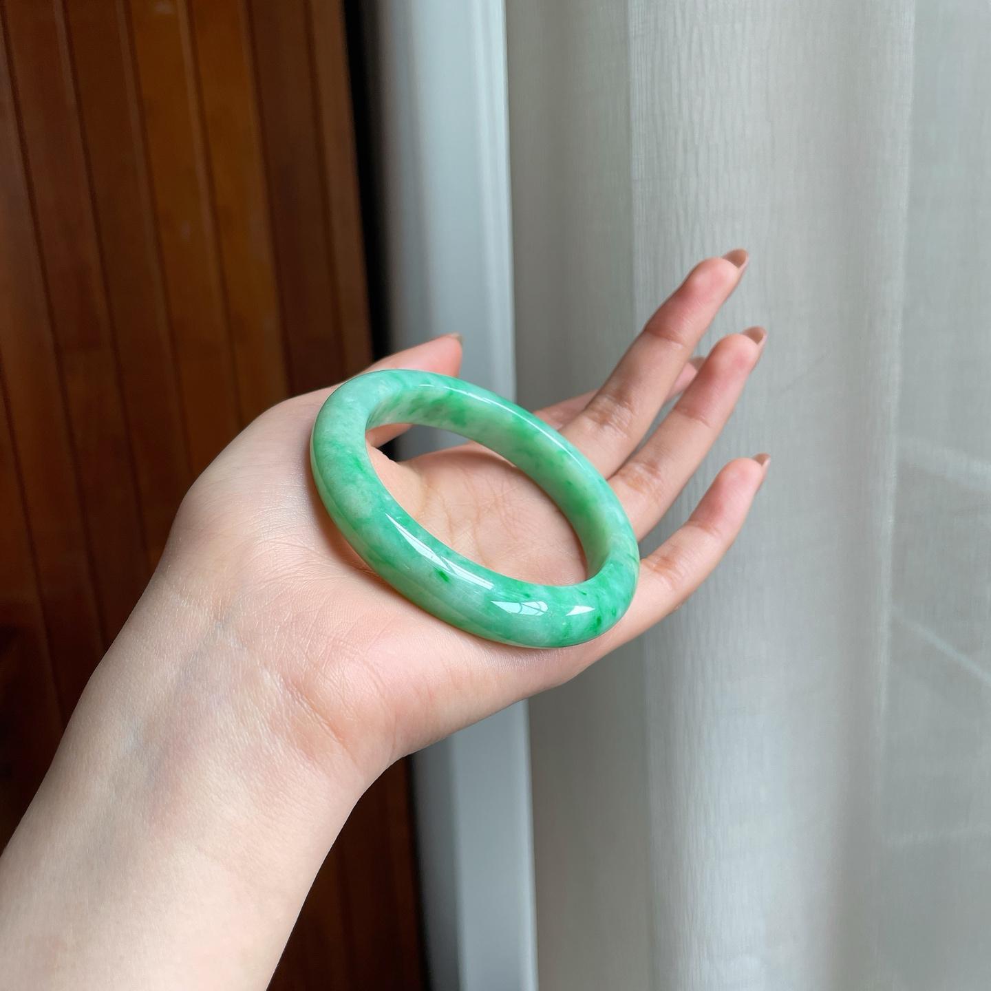 糯冰果绿翡翠平安镯（54.6mm)（yc345454）