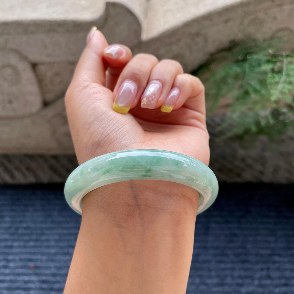 大圈口    细糯种飘花正圈平安镯58圈      天然缅甸A货翡翠（yc376060）