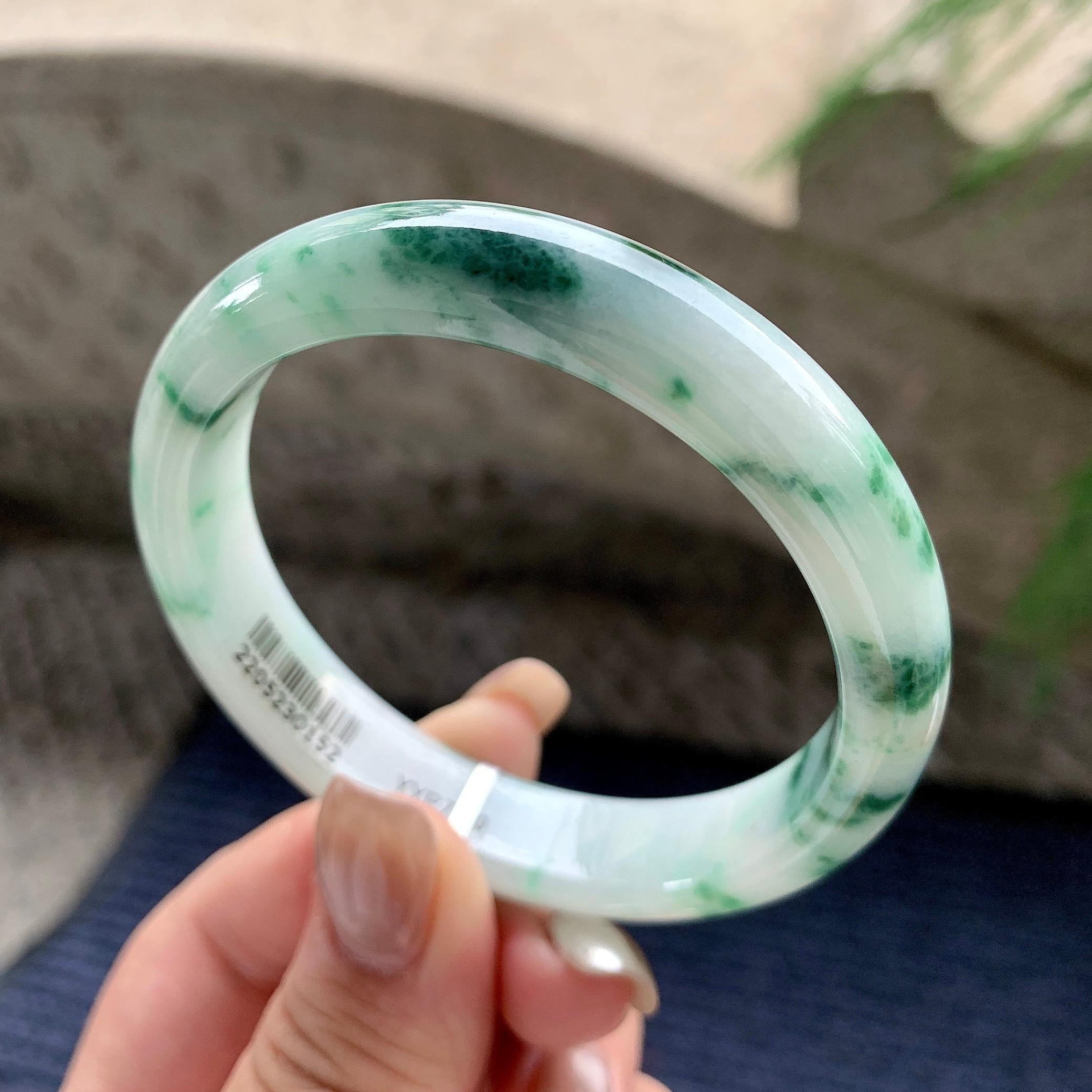 细糯种飘蓝花正圈平安镯  56圈口  天然缅甸A货翡翠（yc436234）