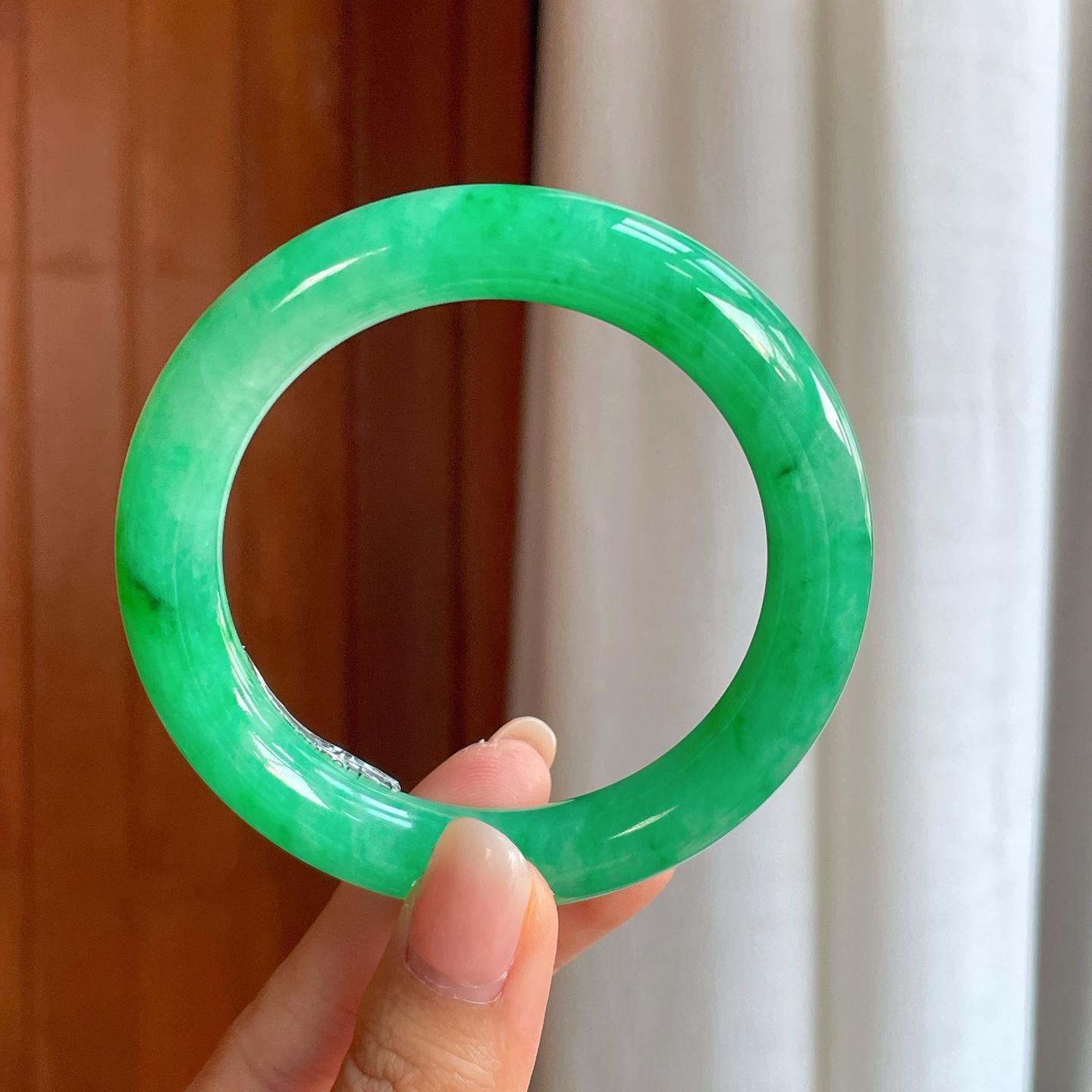糯冰满绿翡翠圆条手镯（57mm）（yc408403）