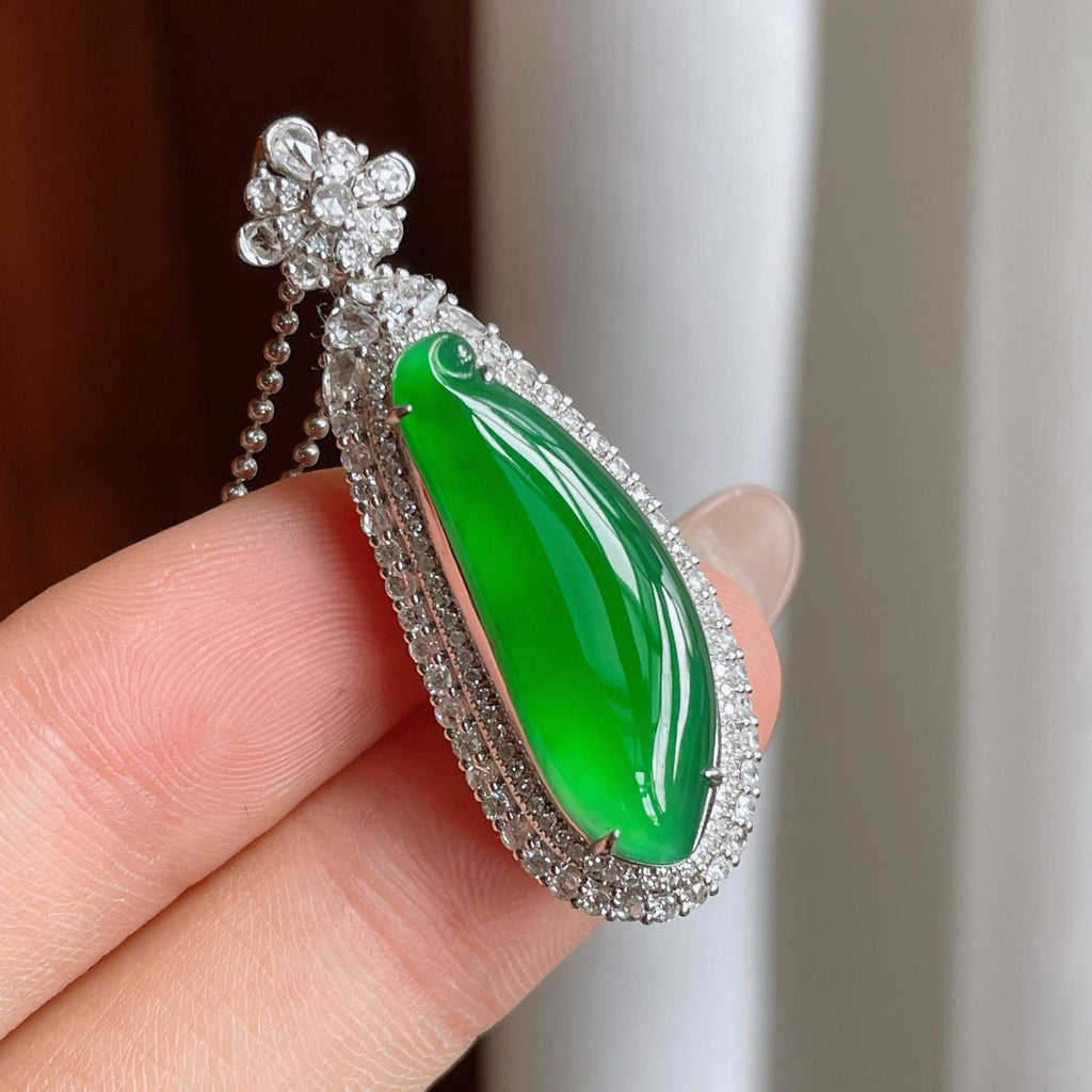 18k金镶冰种满绿翡翠福瓜（yc246195）