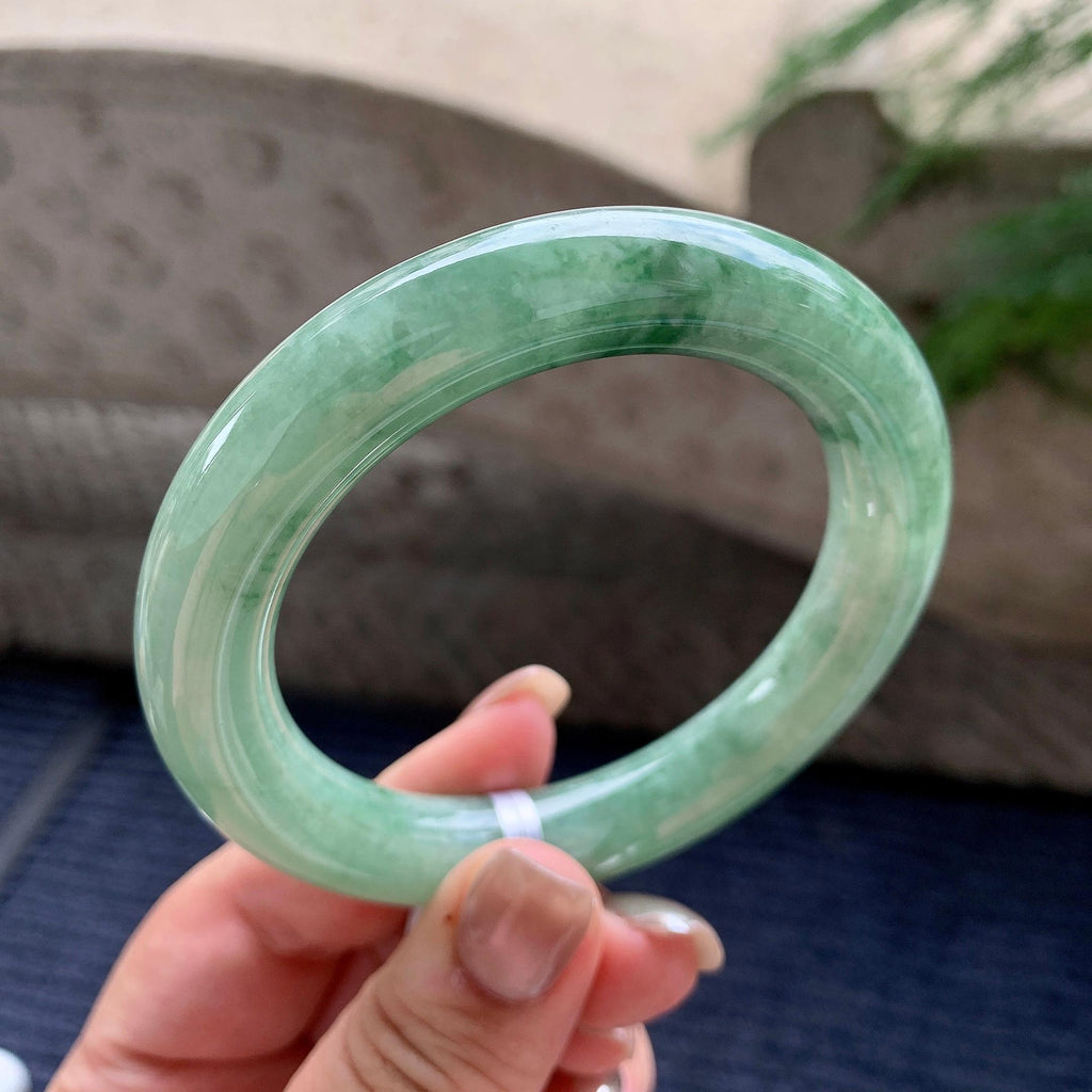 糯种飘绿花圆条手镯  57.2圈口  天然缅甸A货翡翠（yc421281）