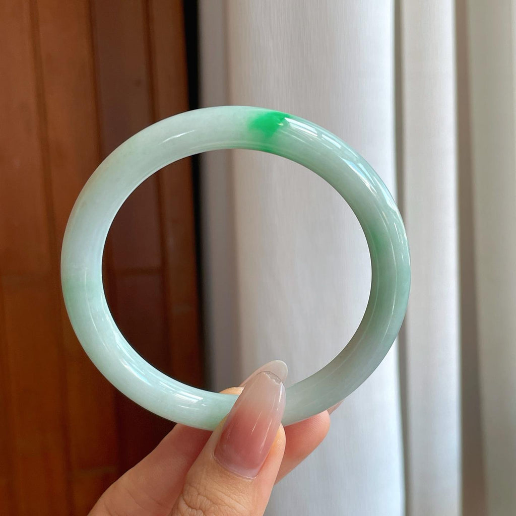 糯种带色圆条翡翠手镯（61mm）（yc268115）