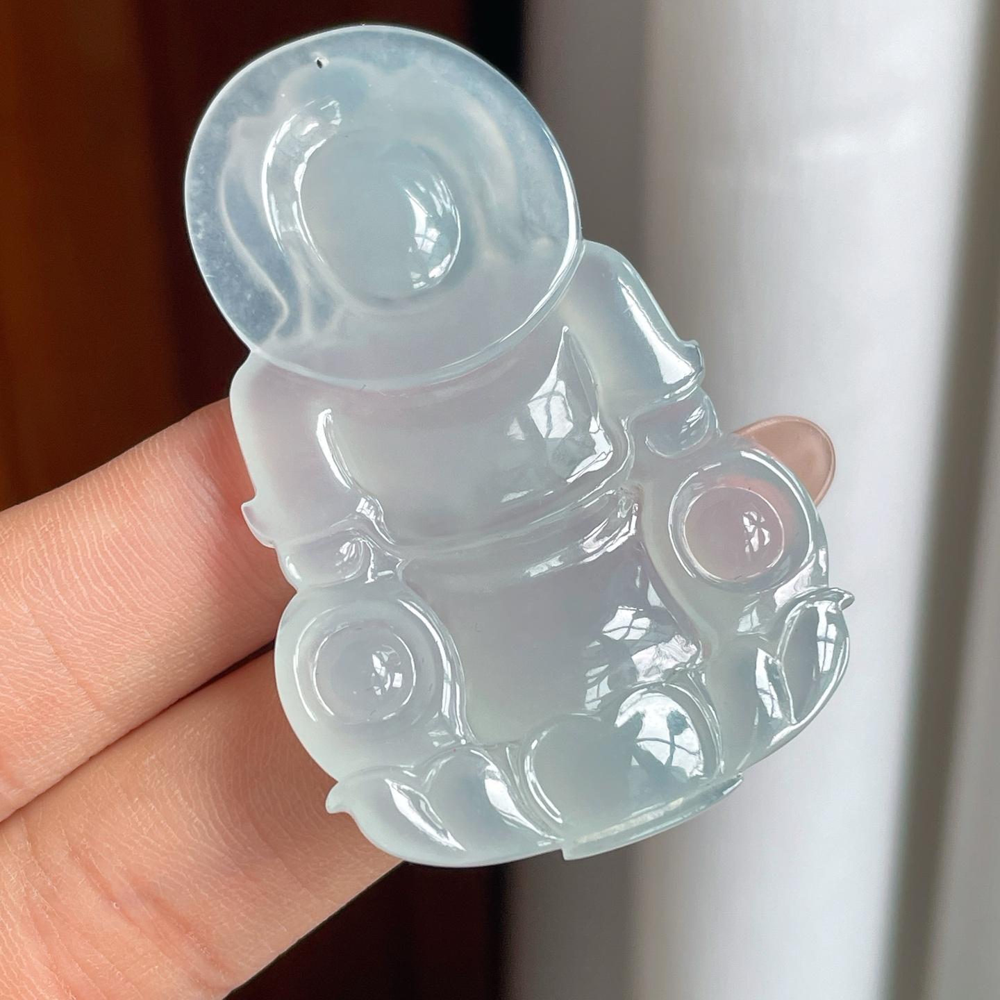 糯冰淡晴底翡翠观音（yc240370）