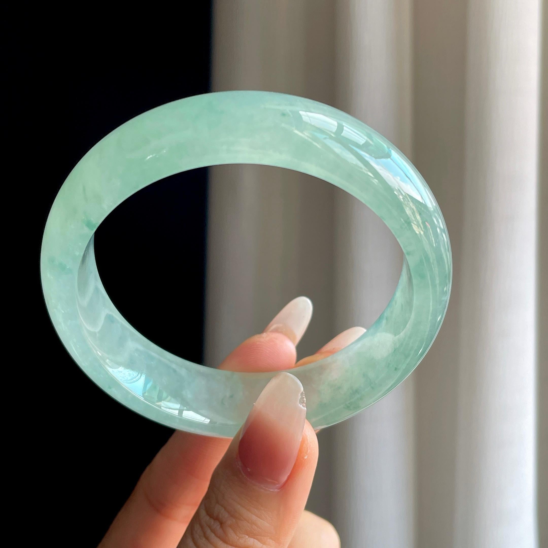 冰种飘花宽版翡翠手镯（59.5mm）（yc303079）