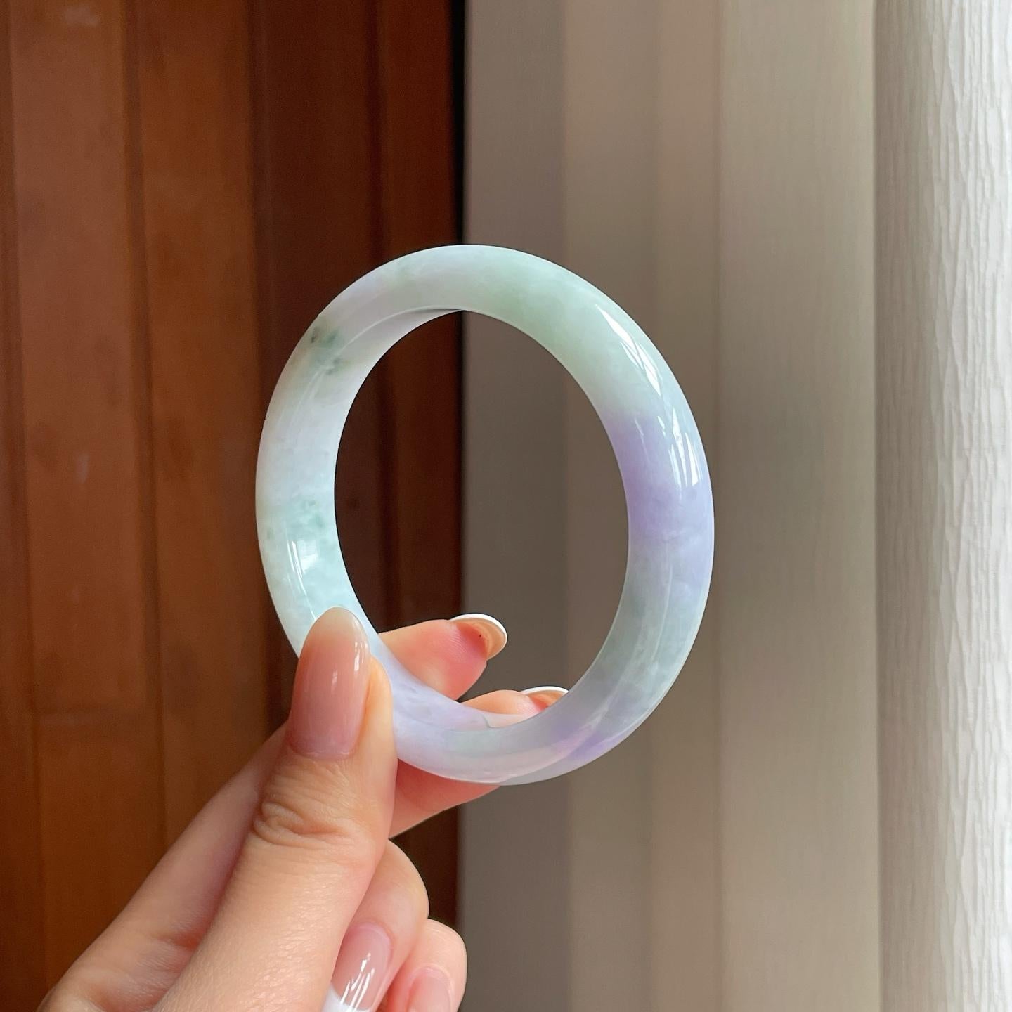 糯冰春带彩翡翠平安镯（55.8mm)（yc381206）