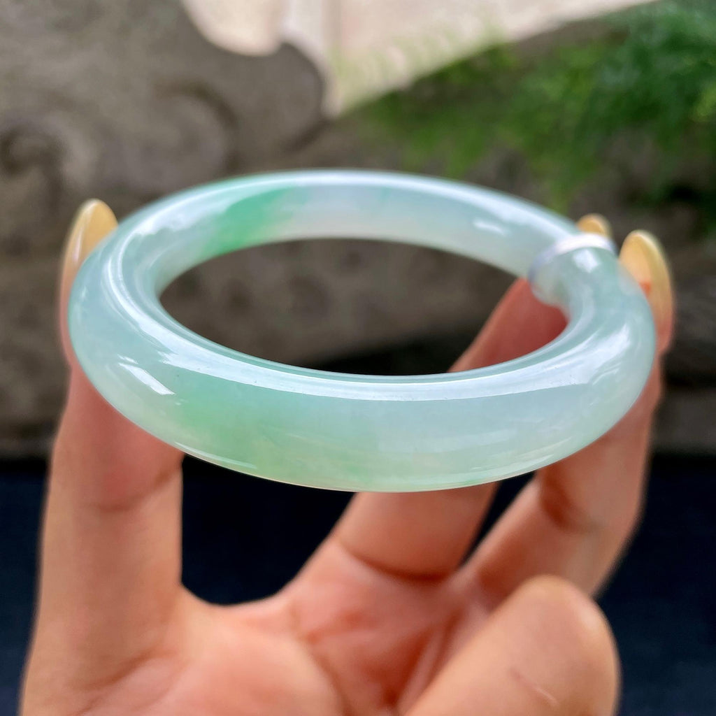 小圈口 糯冰种飘绿花圆条手镯53.4圈 天然缅甸A货翡翠（yc489319）