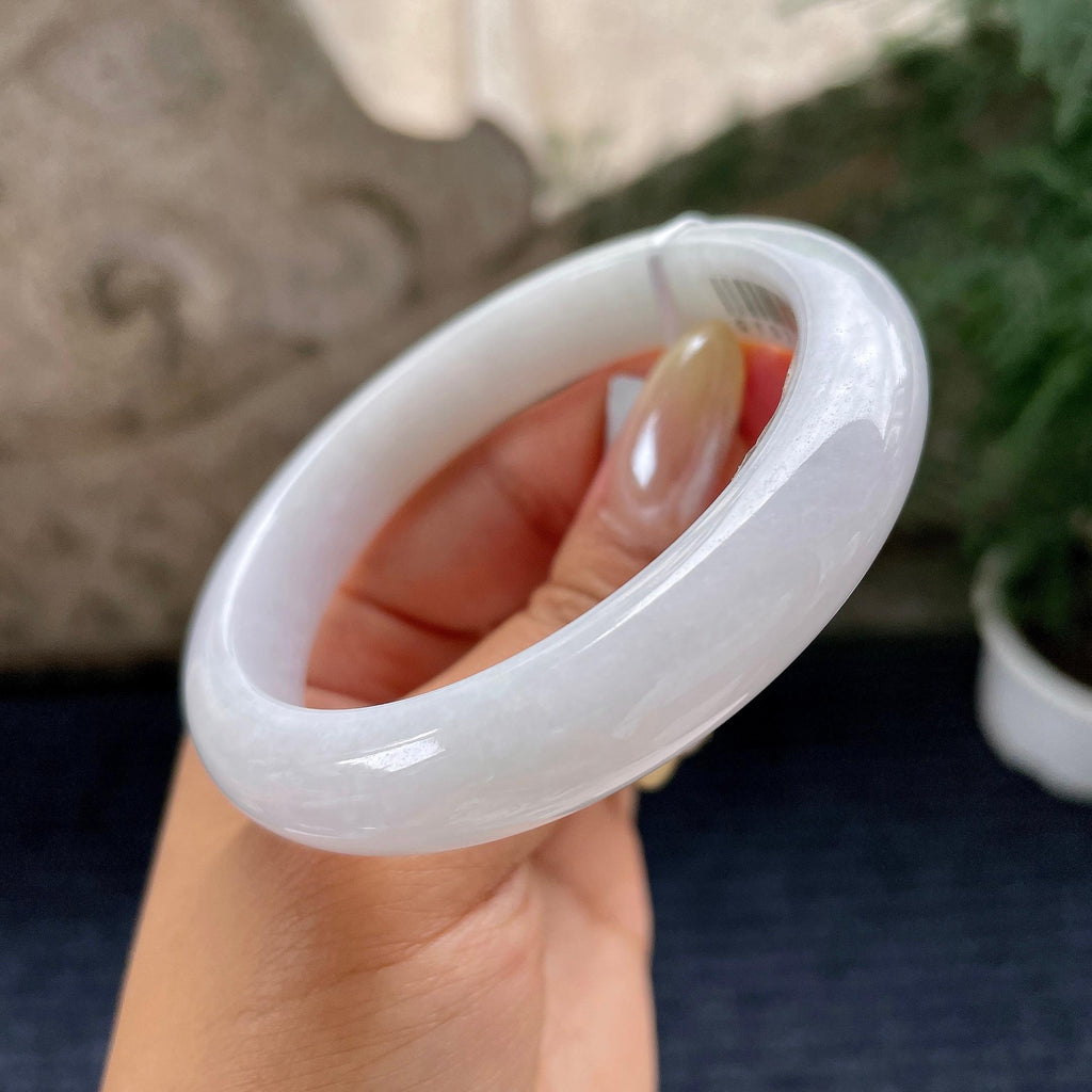 大圈口 细糯种带底色正圈平安镯58圈 天然缅甸A货翡翠（yc464069）
