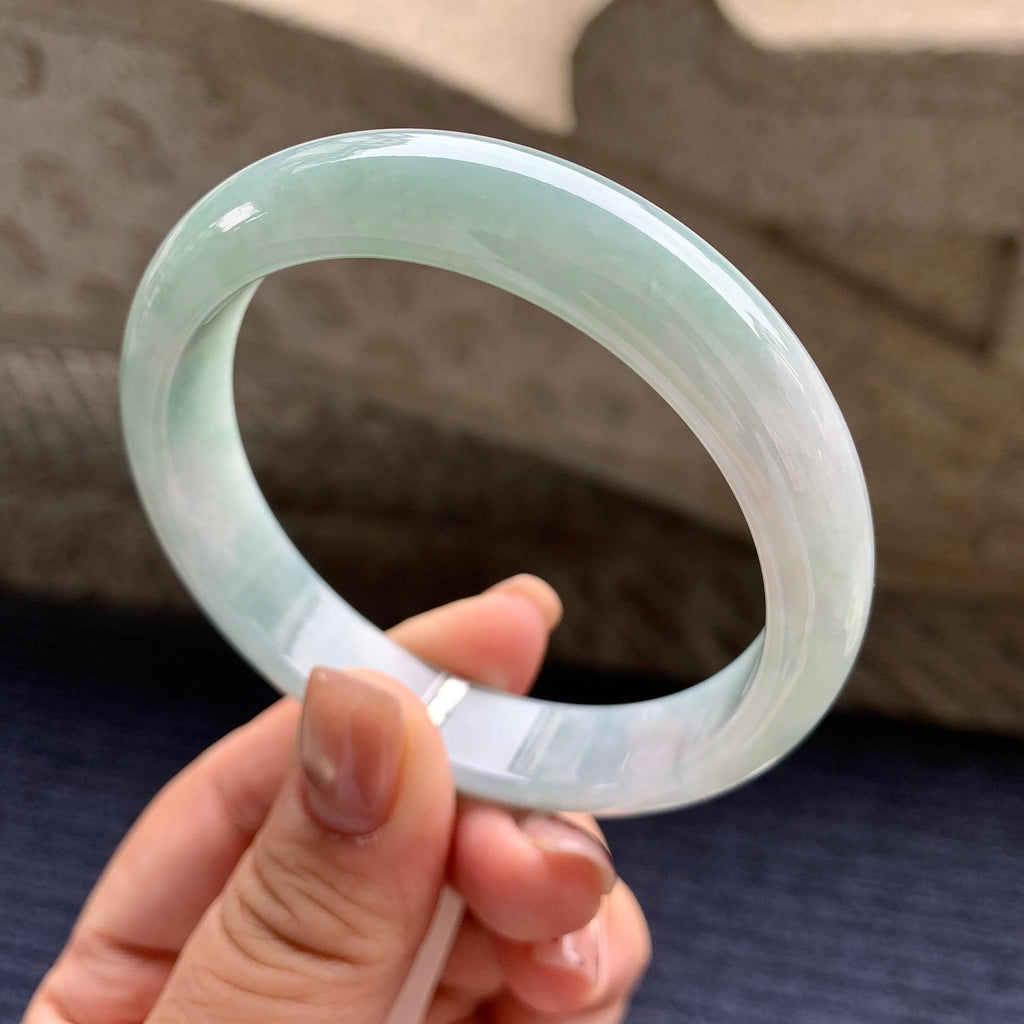 糯种淡晴底正圈平安镯 57.3圈口 天然缅甸A货翡翠（yc345048）