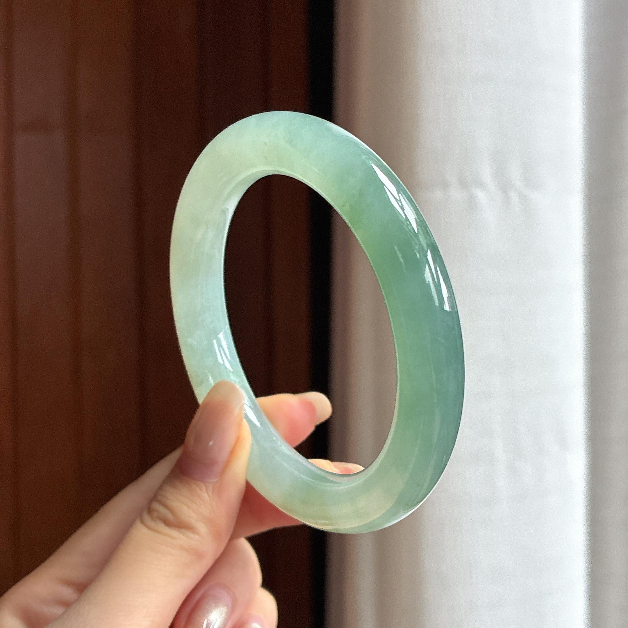 大圈口 糯冰湖水绿圆条手镯 58圈 天然缅甸A货翡翠（yc455086）