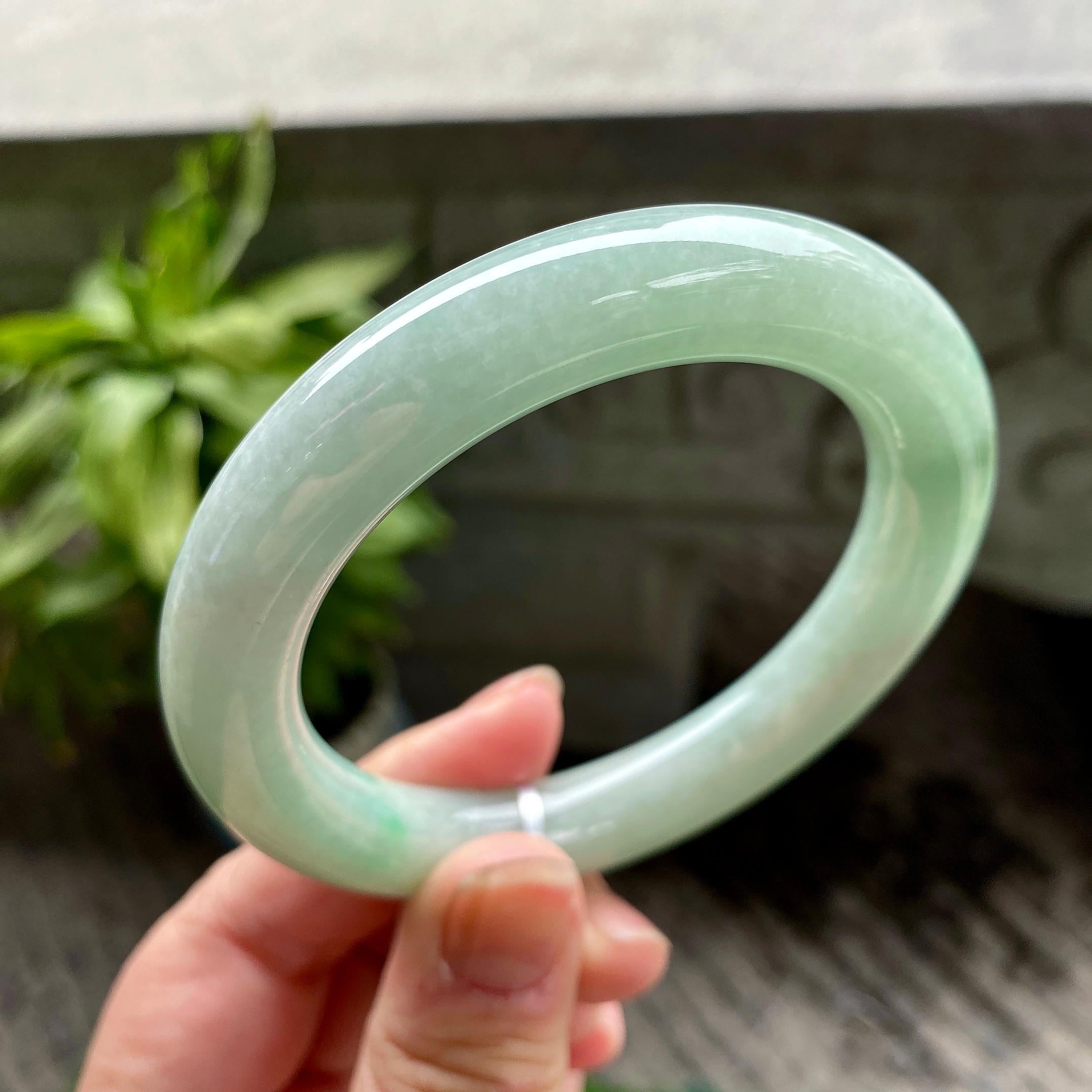 糯种飘翠绿圆条手镯57.5圈口 天然缅甸A货翡翠（yc318376）