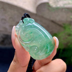 糯冰种晴水飘绿如意吊坠（yc194161）