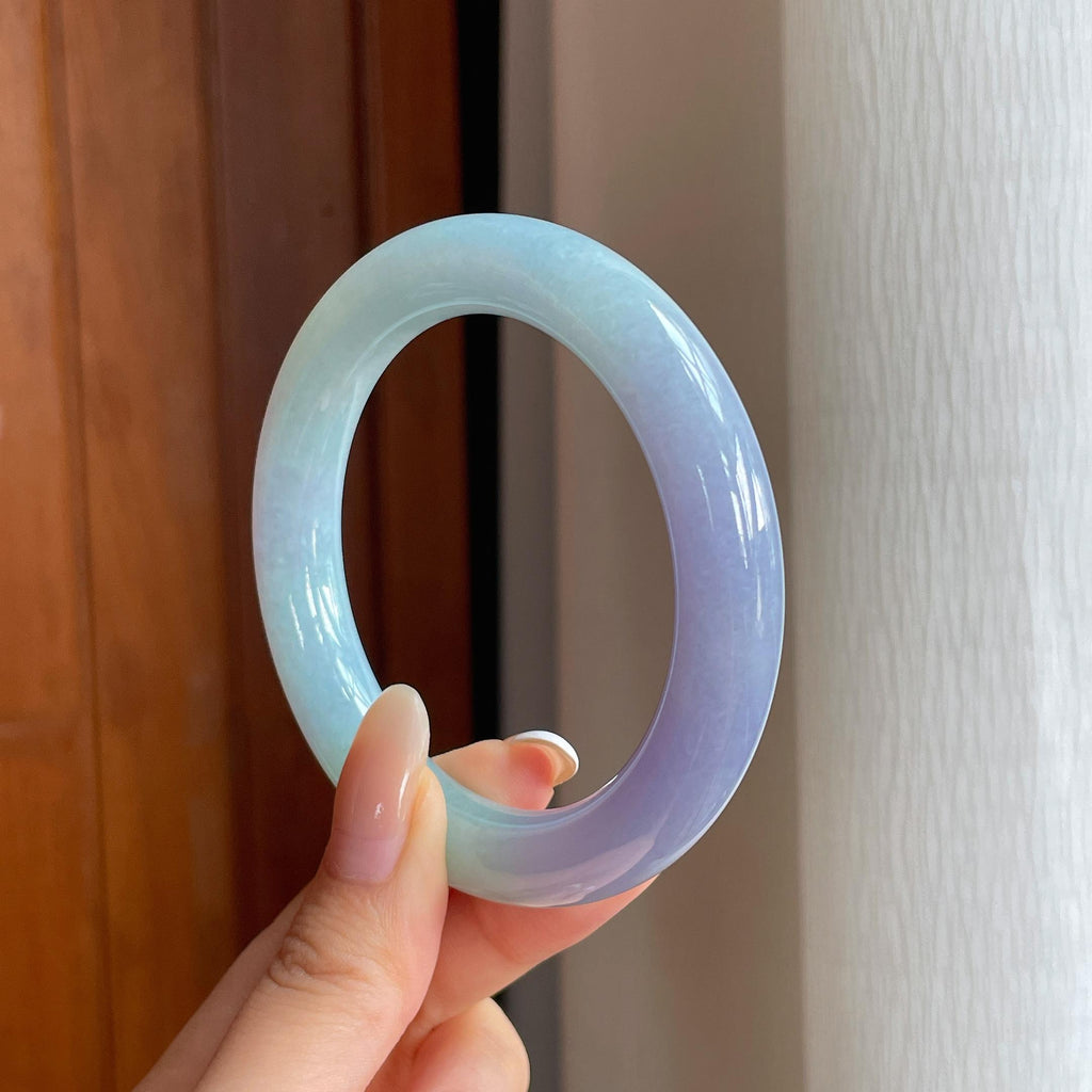 糯冰春带彩翡翠圆条手镯（56.4mm)（yc419574）