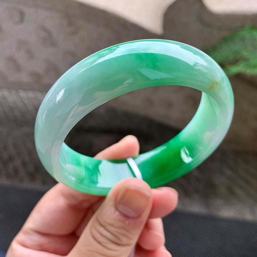 糯冰种阳绿宽版轮胎手镯（56.8mm）（yc259000）