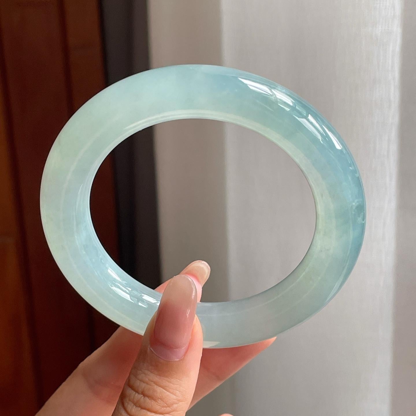 糯冰种晴底翡翠圆条手镯（57mm）（yc200133）
