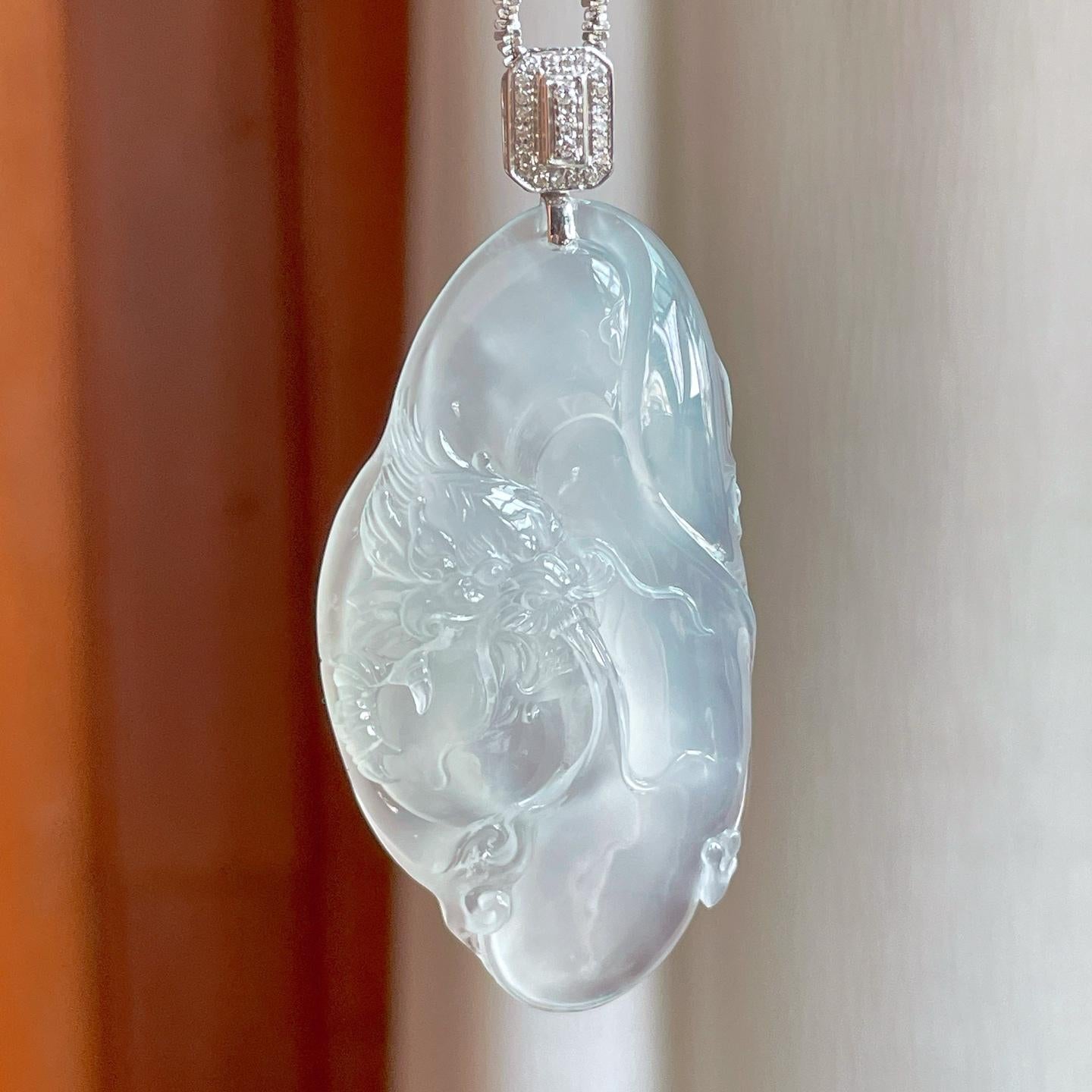 18k金扣头冰玻种无色翡翠龙牌（yc355629）