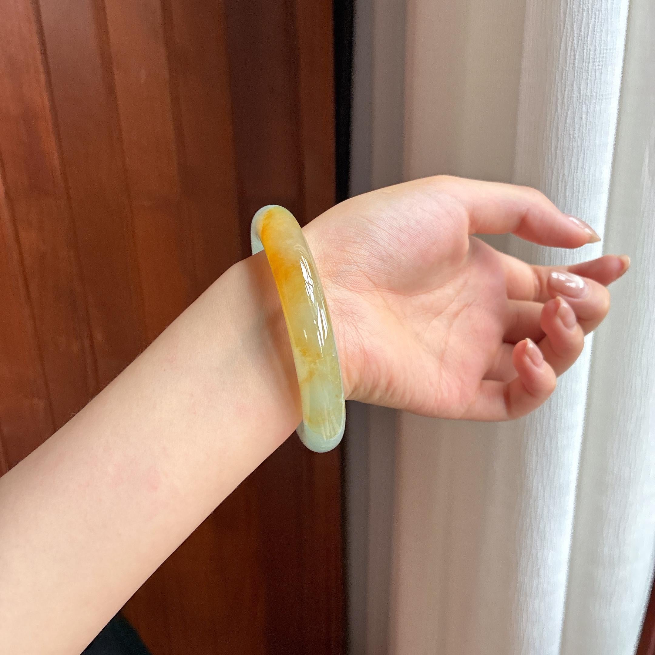 冰种晴底飘黄翡翠圆条手镯 56圈 天然缅甸A货翡翠（yc441476）