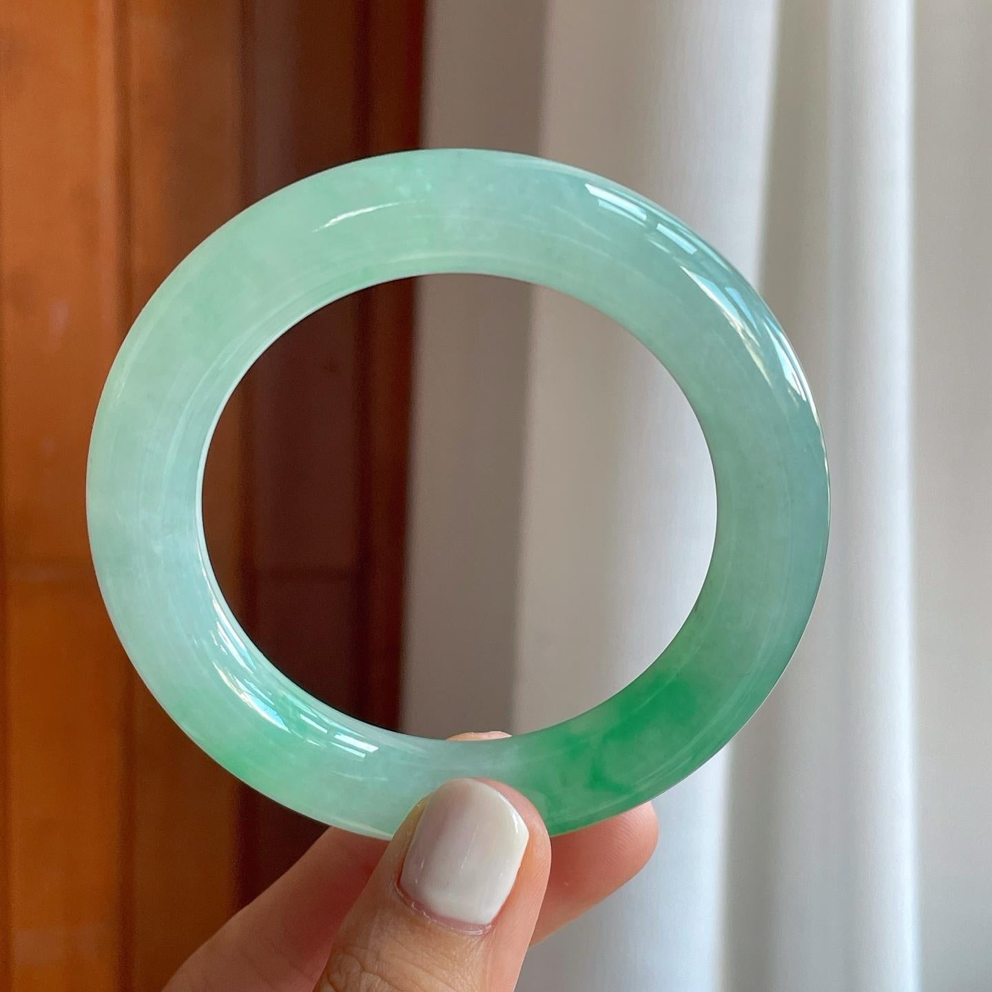 糯冰带色翡翠圆条手镯（54.8mm）（yc247172）