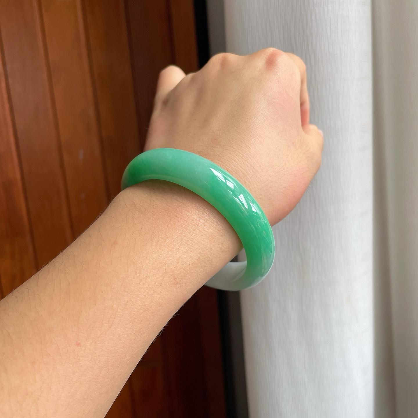 糯冰带色翡翠平安镯（58mm）（yc238189）