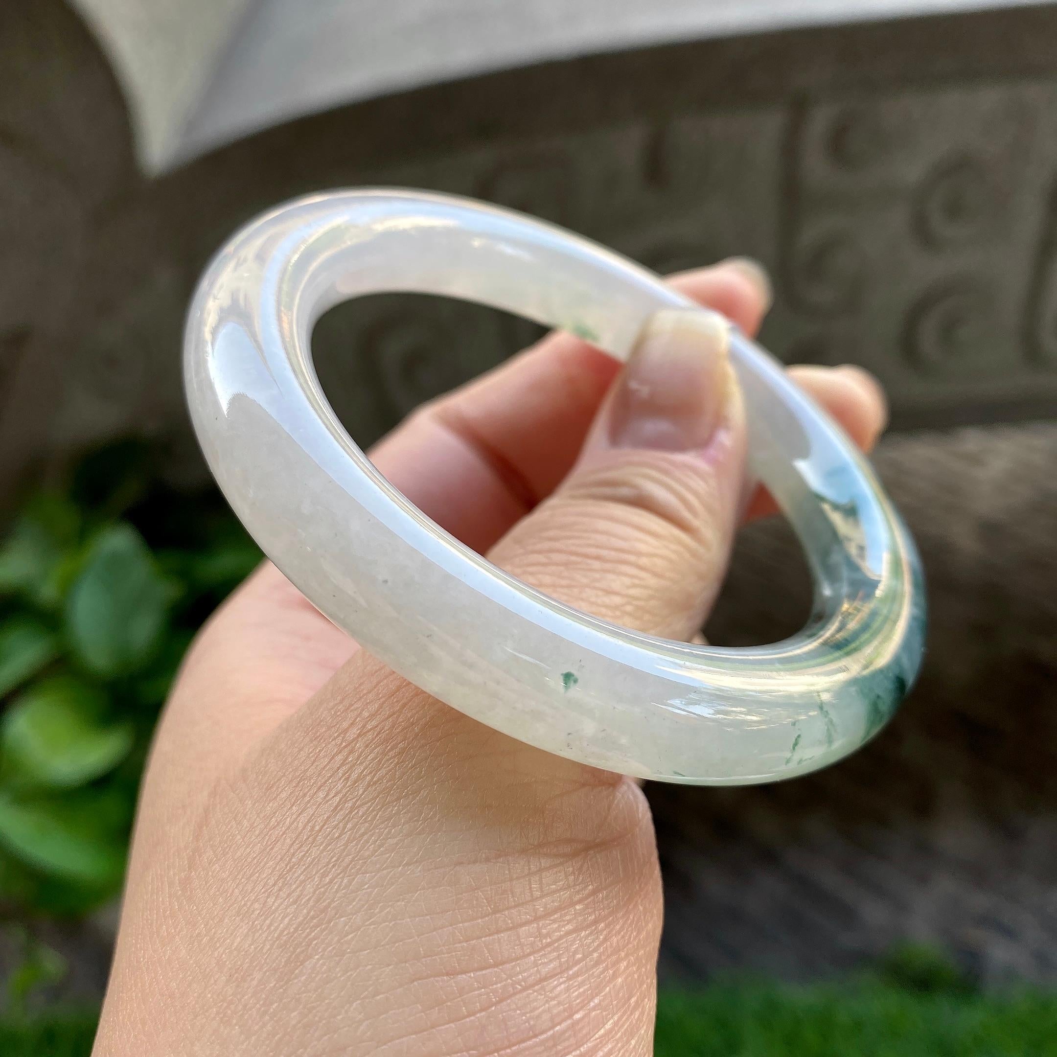 糯冰种飘花圆条手镯（54.7mm）（yc304783）