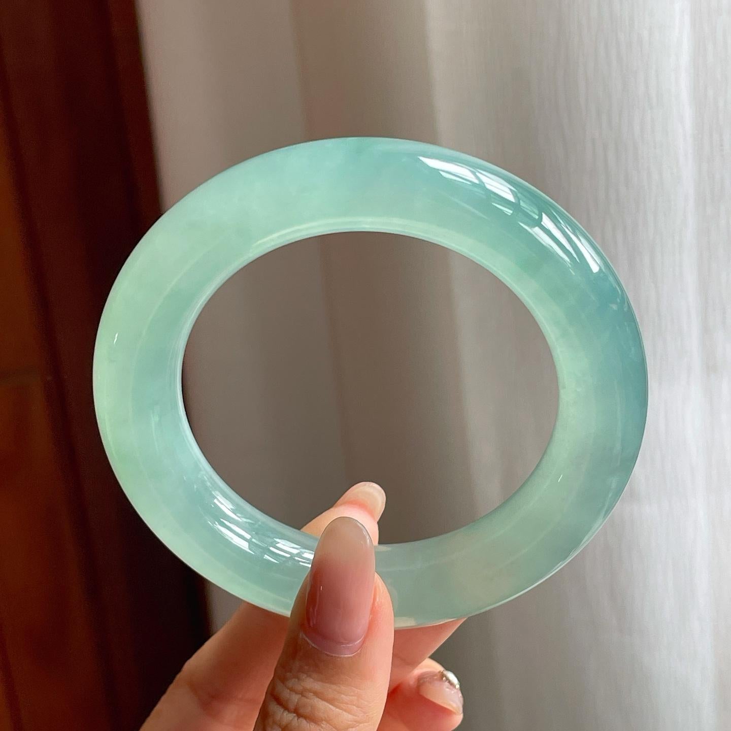 冰种晴底翡翠胖圆条手镯（55mm）（yc190546）