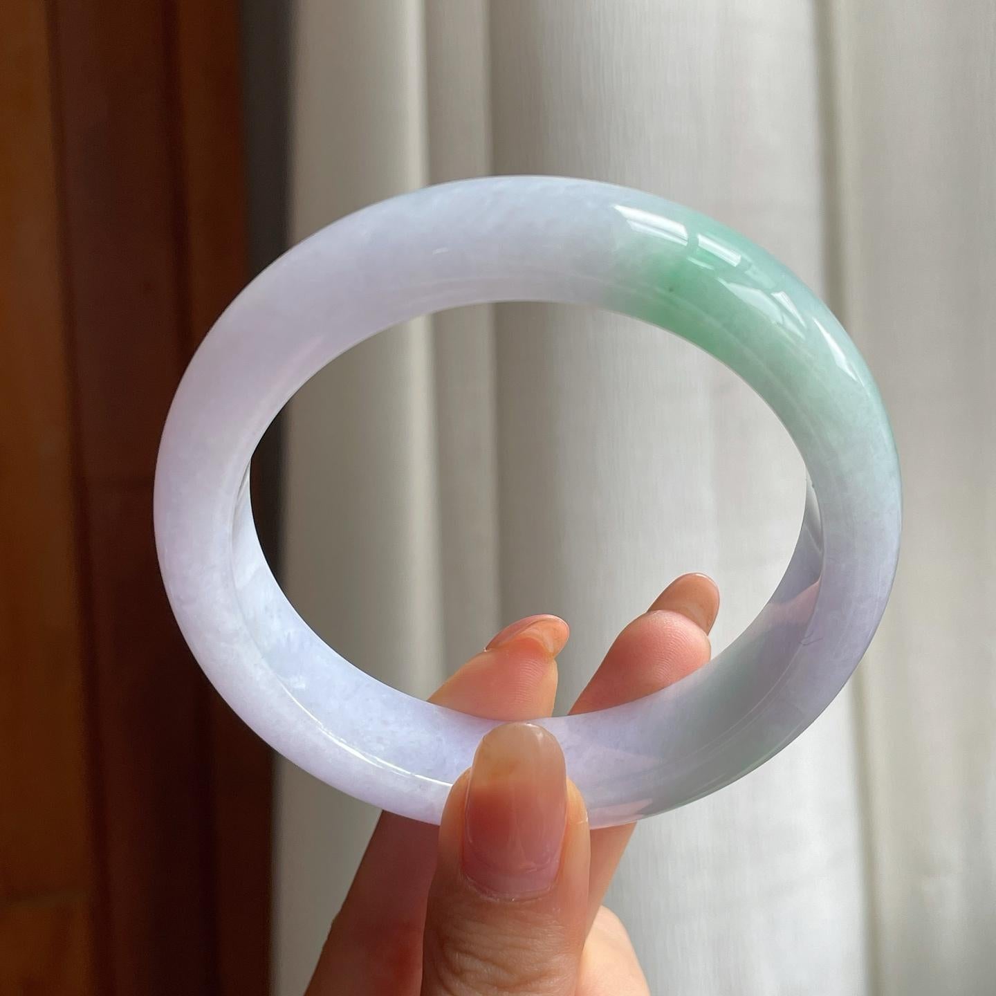 糯冰宽版春彩翡翠平安镯（61mm)（yc360237）