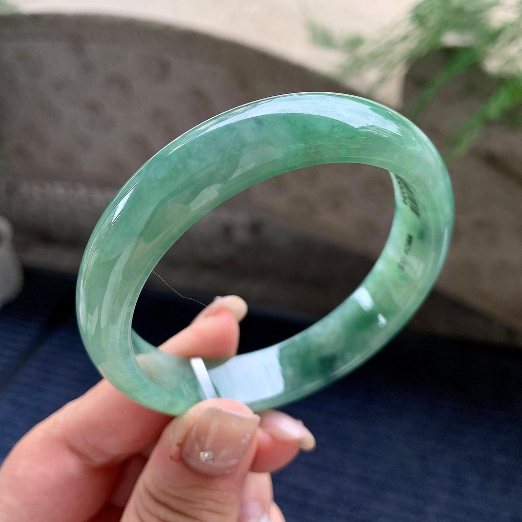 细糯种油青底飘蓝花正圈平安镯 57.5圈口 天然缅甸A货翡翠（yc464051）