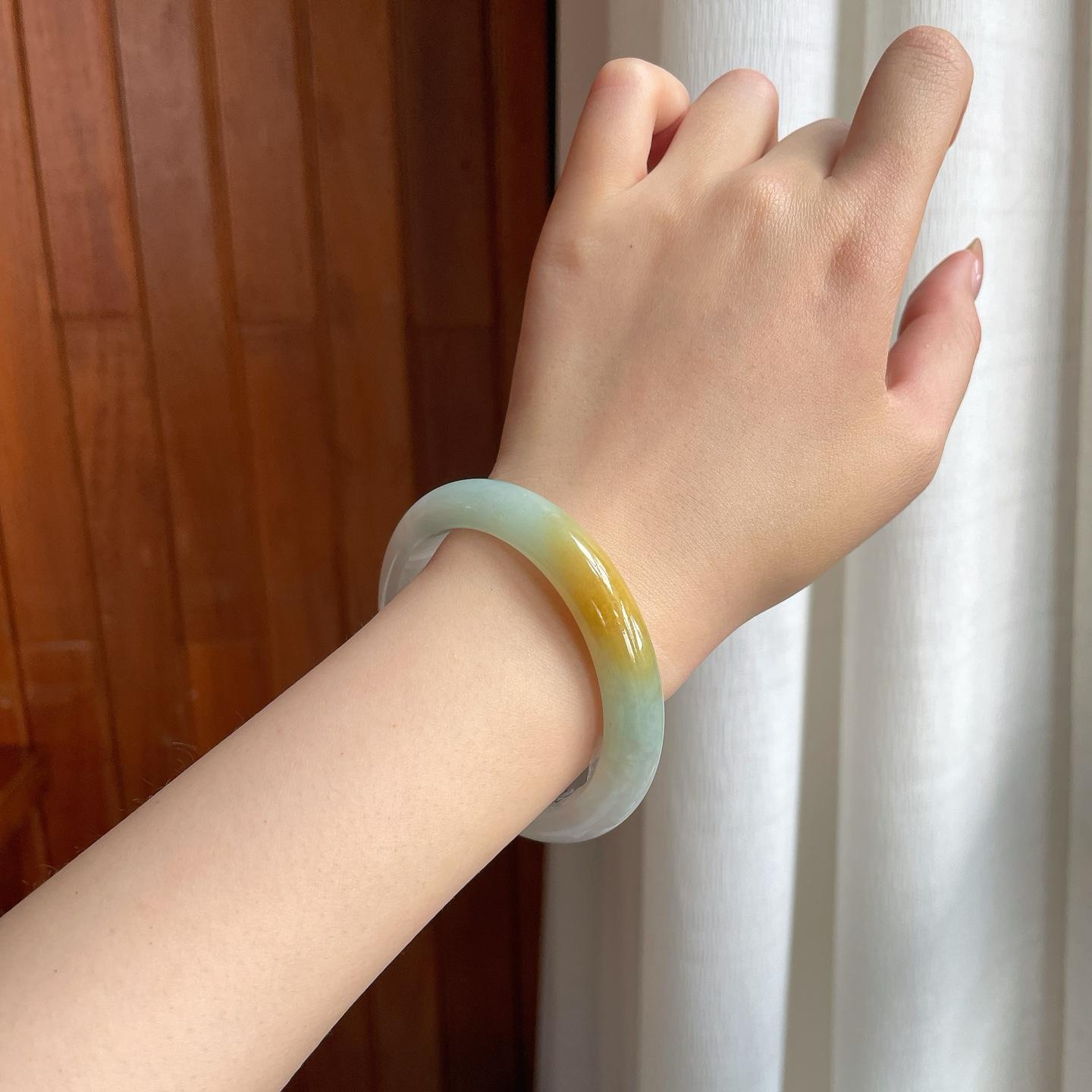 糯冰黄加绿翡翠平安镯（53.6mm)（yc365764）