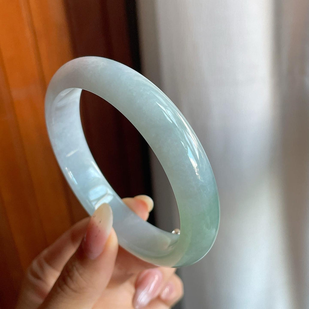 糯冰种带底色翡翠平安镯（58.8mm）（yc220803）