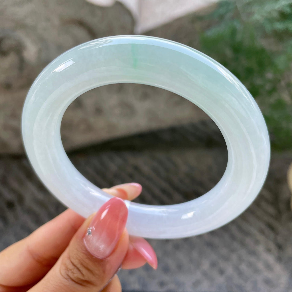 胖圆条     糯冰种飘绿圆条手镯56.6圈      天然缅甸A货翡翠（yc431593）