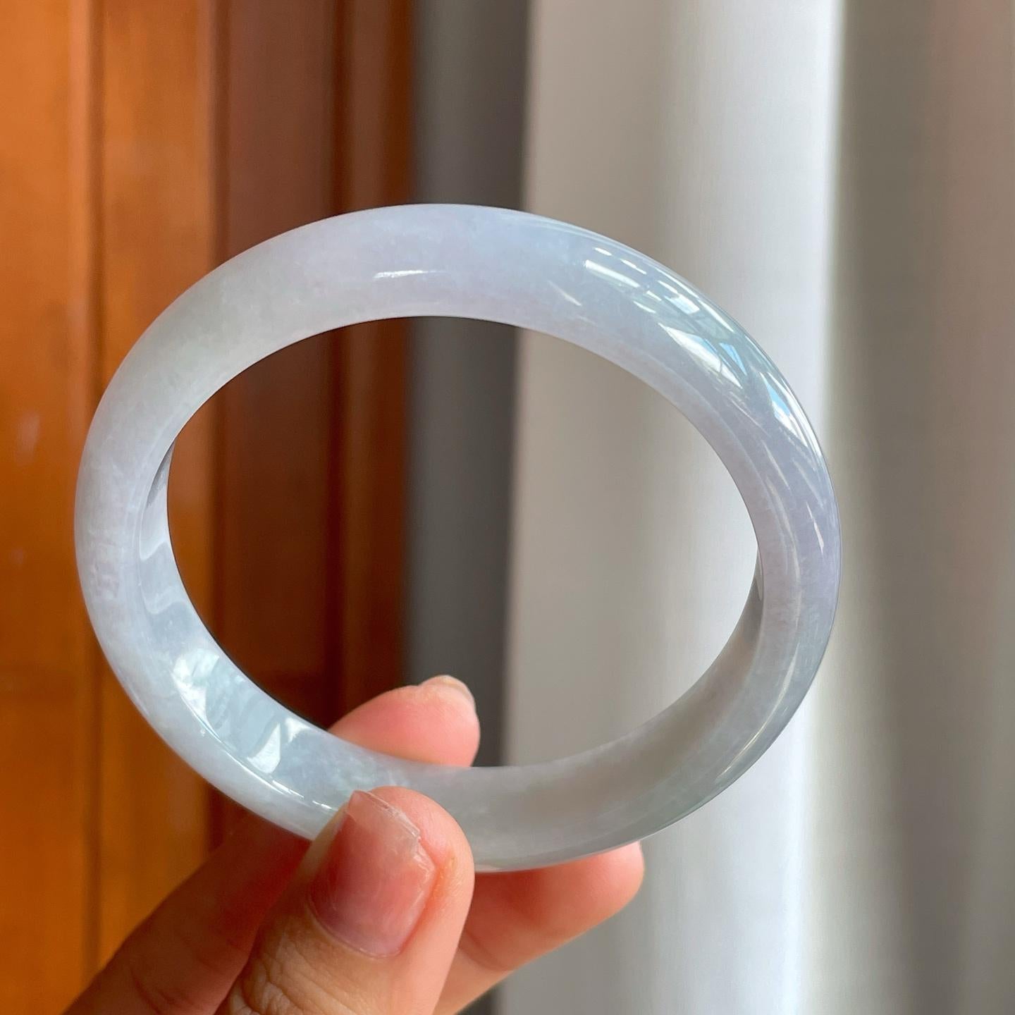 糯冰淡春底翡翠平安镯（58.5mm）（yc215236）