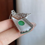 18k金镶糯冰满绿翡翠无事牌（yc242744）