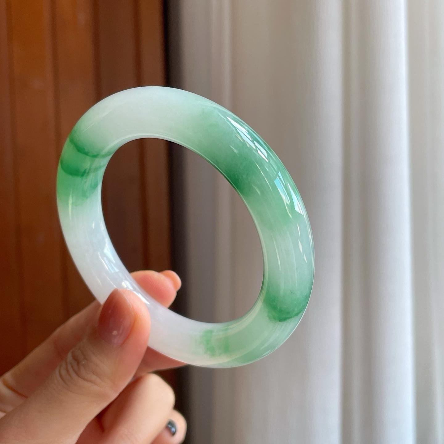 糯冰飘花翡翠圆条手镯（56mm）（yc279296）