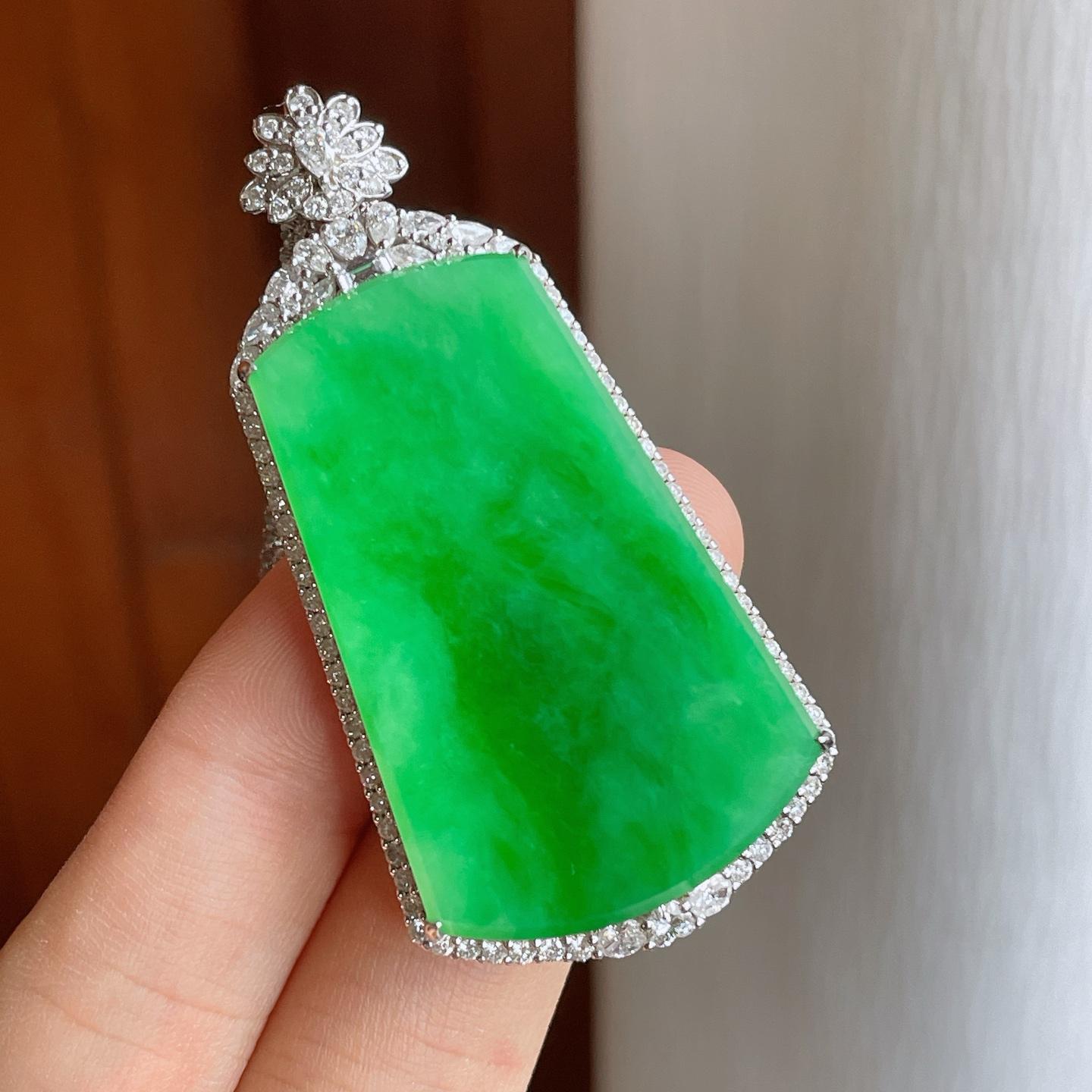 18k金钻镶冰种满绿翡翠无事牌（yc257263）