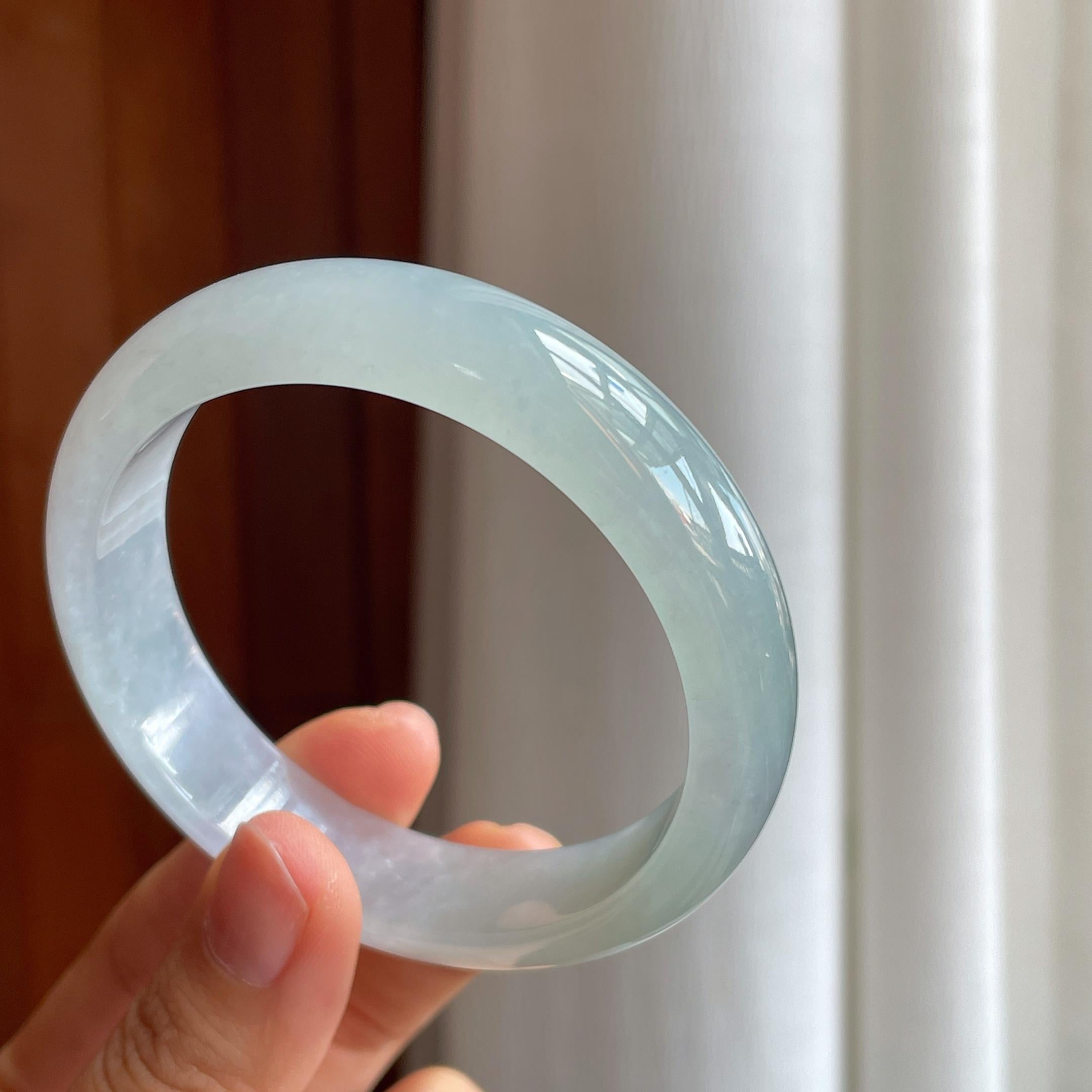 冰种淡底色翡翠平安镯（57.6mm）（yc338534）