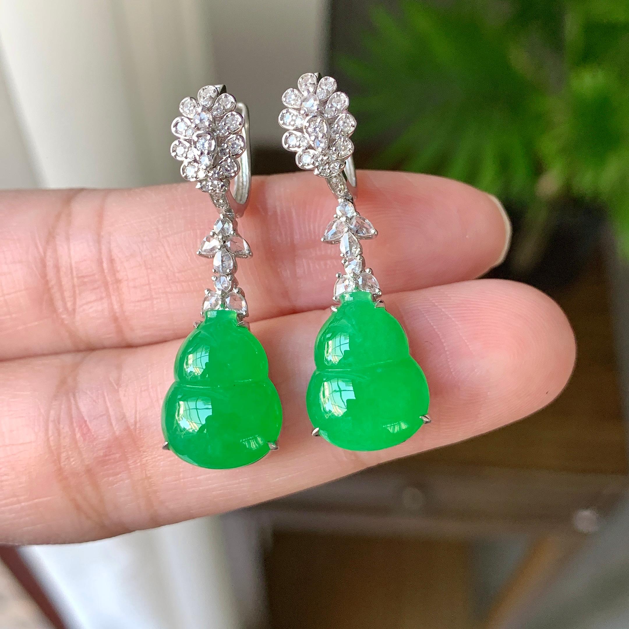 18K金钻镶糯冰种阳绿葫芦耳坠（yc248186）