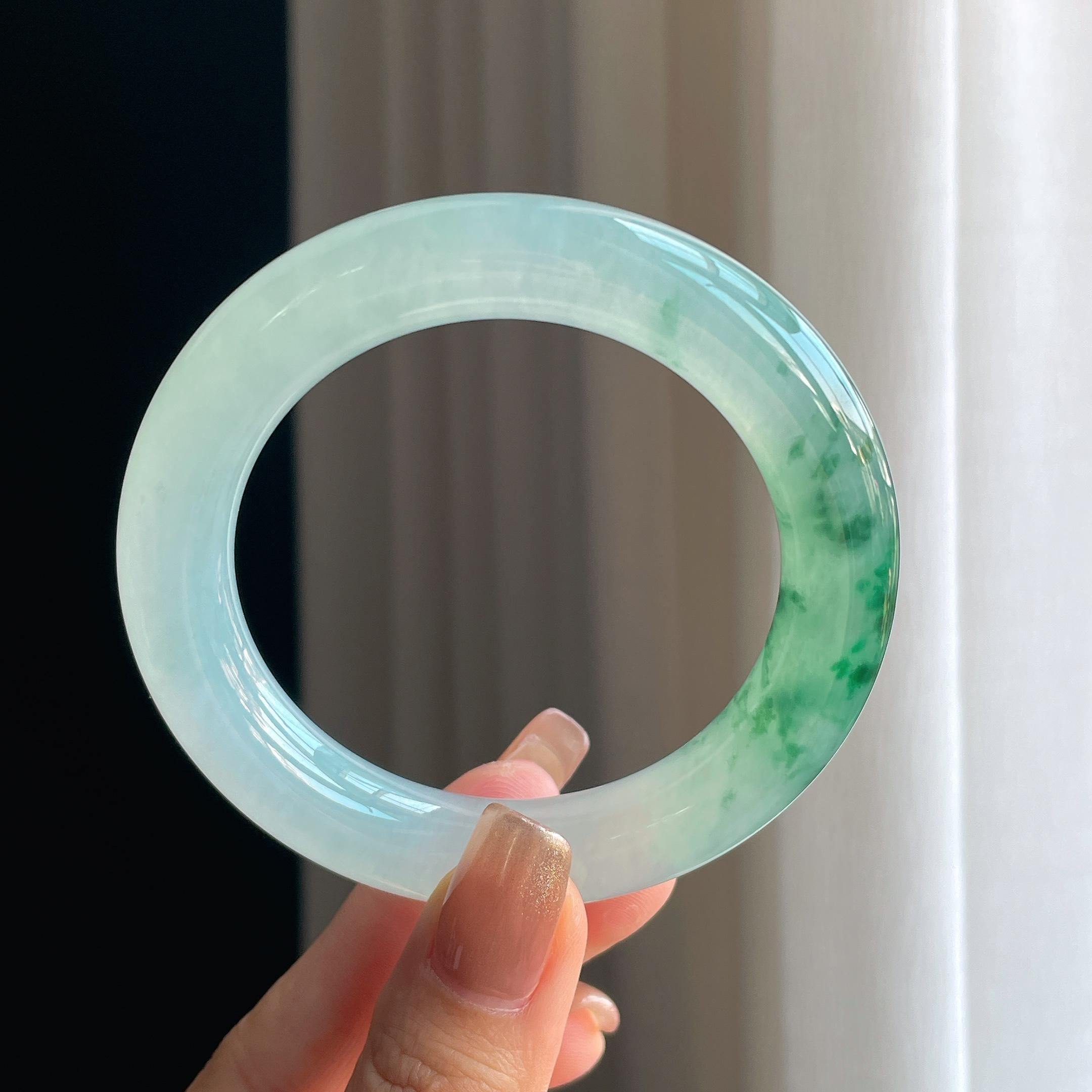 冰种飘花翡翠圆条手镯（55.2mm）（yc376753）