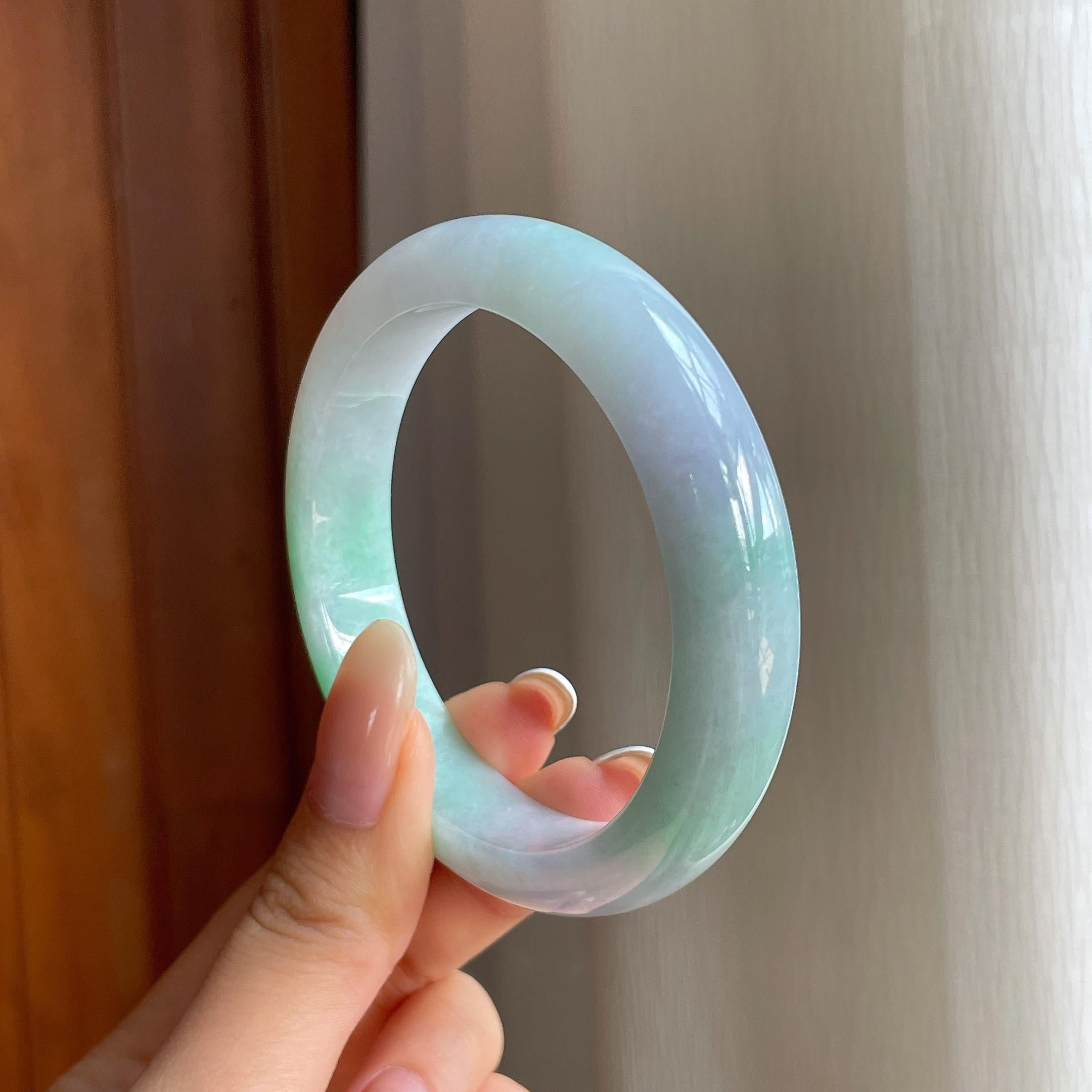 糯冰白底青翡翠平安镯（56.7mm)（yc416493）