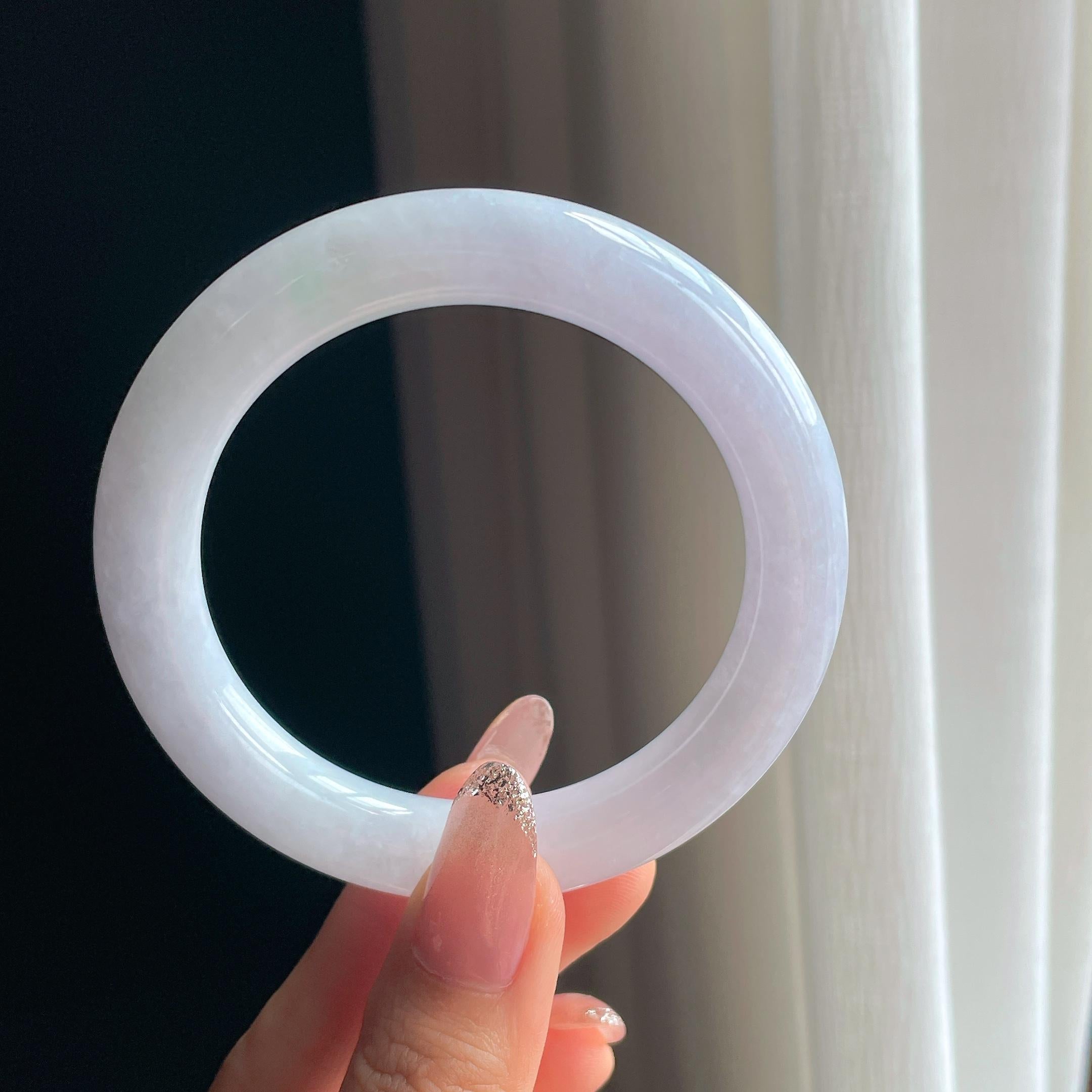 糯冰淡春底翡翠圆条手镯（57.4mm)（yc350480）