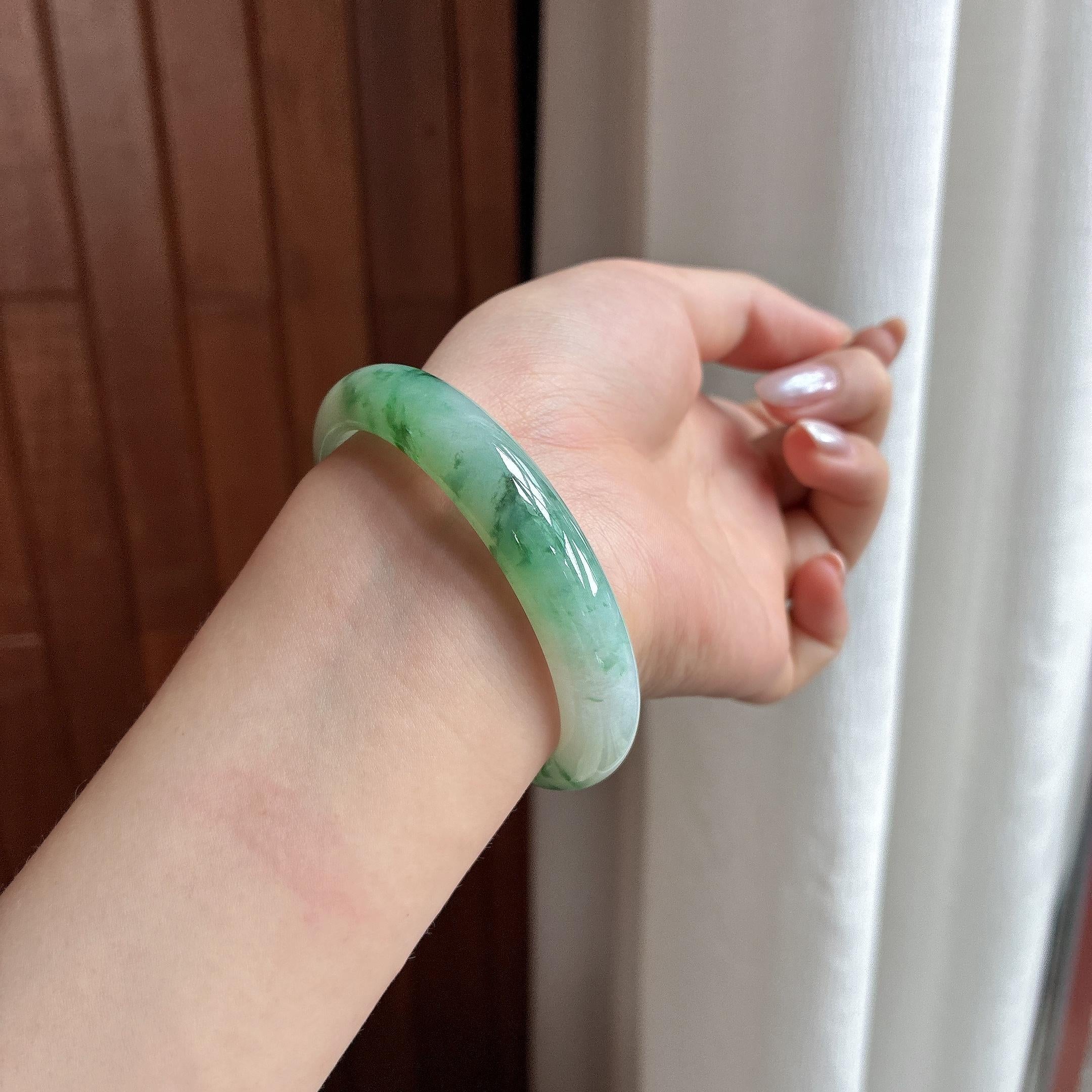 糯冰飘花贵妃镯 54圈 天然缅甸A货翡翠（yc525802）